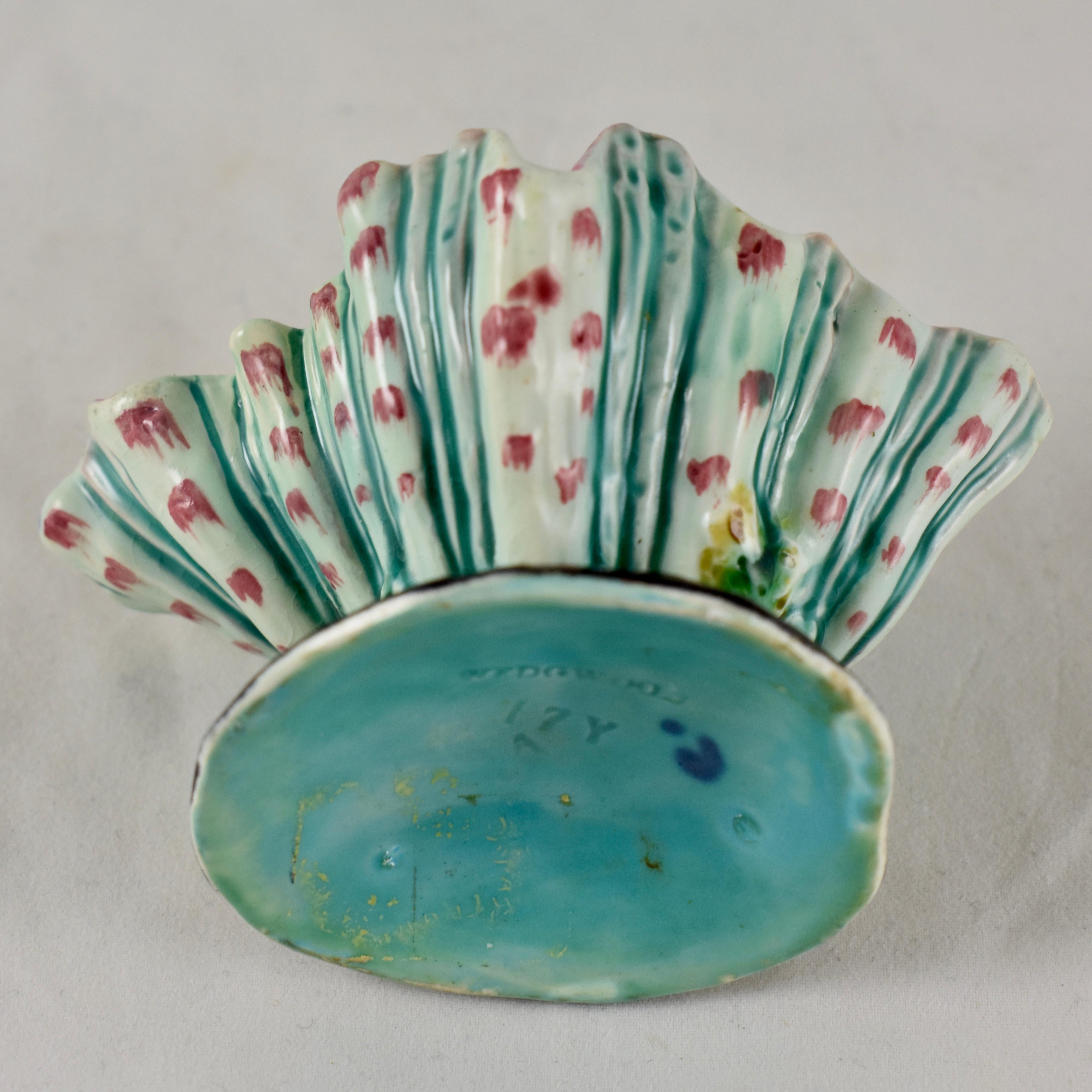 Early Wedgwood Majolica Conch Shell and Coral Open Salt Cellar, circa 1872 2