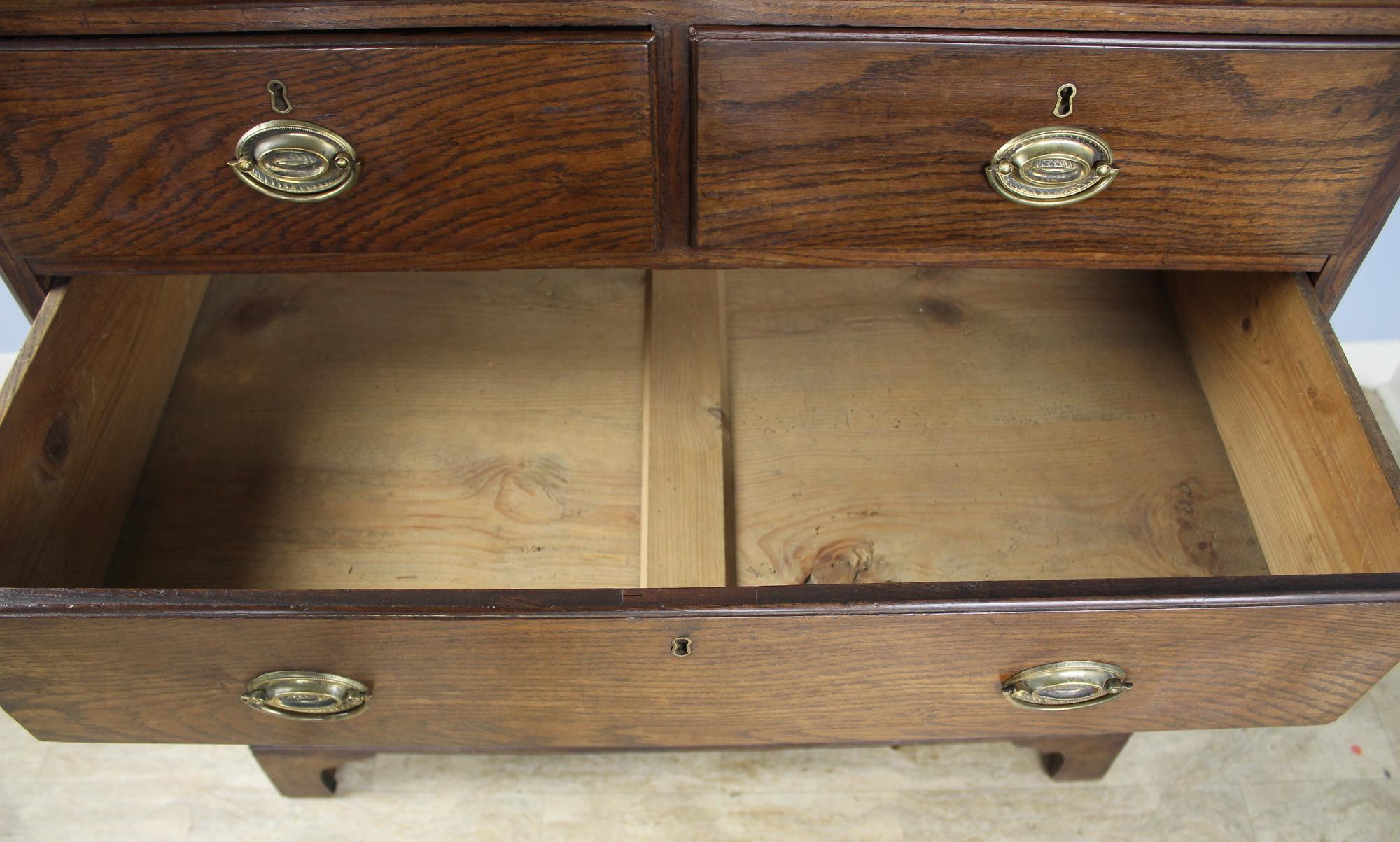 Early Welsh Country Oak Chest with Crossbanded Top and Quarter Columns For Sale 8