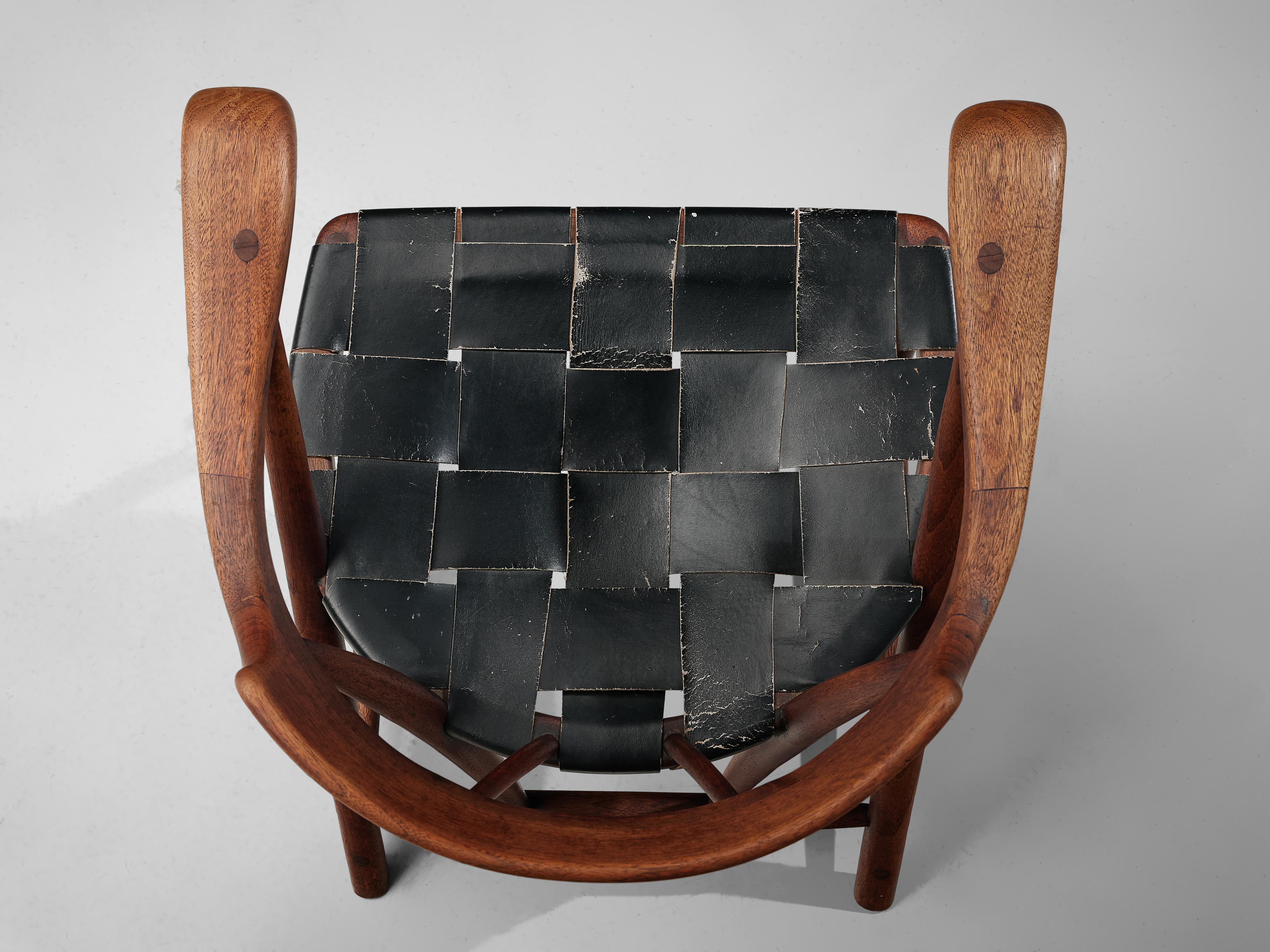Early Wharton Esherick ‘Captain’s Chairs’ in American Walnut and Leather 13