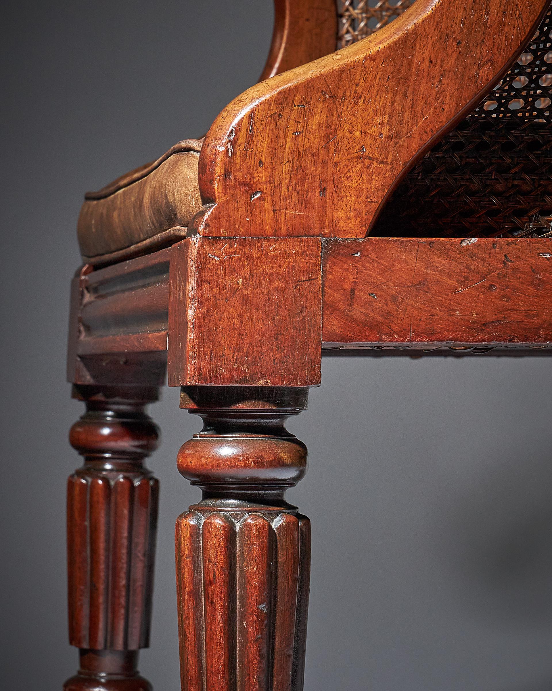 Early William IV Mahogany Bergère Armchair of Large Scale with Original Leather For Sale 4