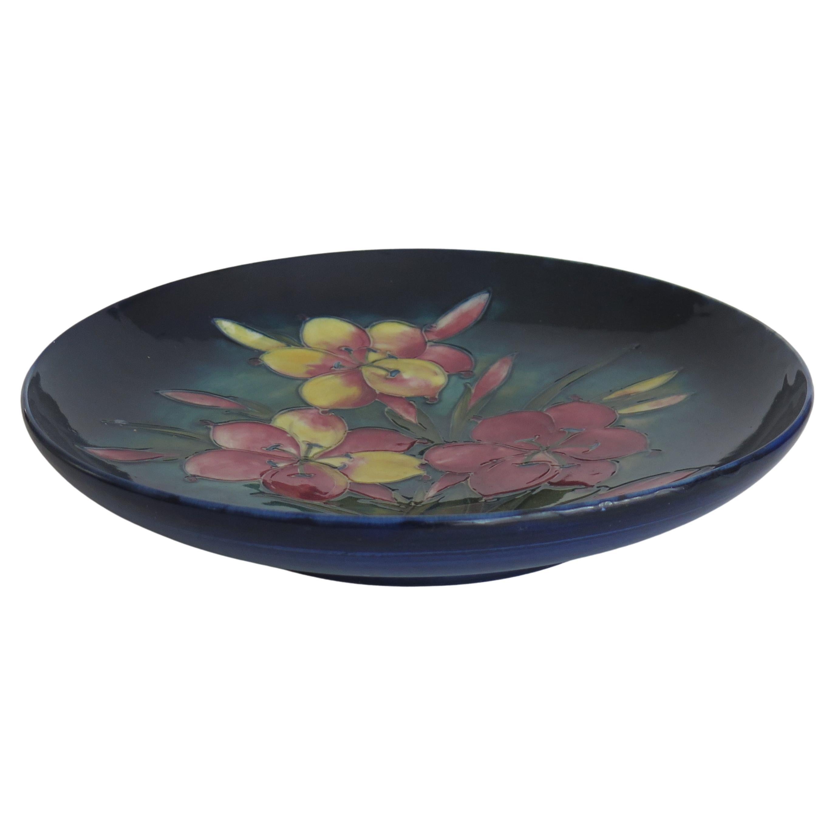Early William Moorcroft Pottery Large Dish in Freesia Pattern, circa 1935