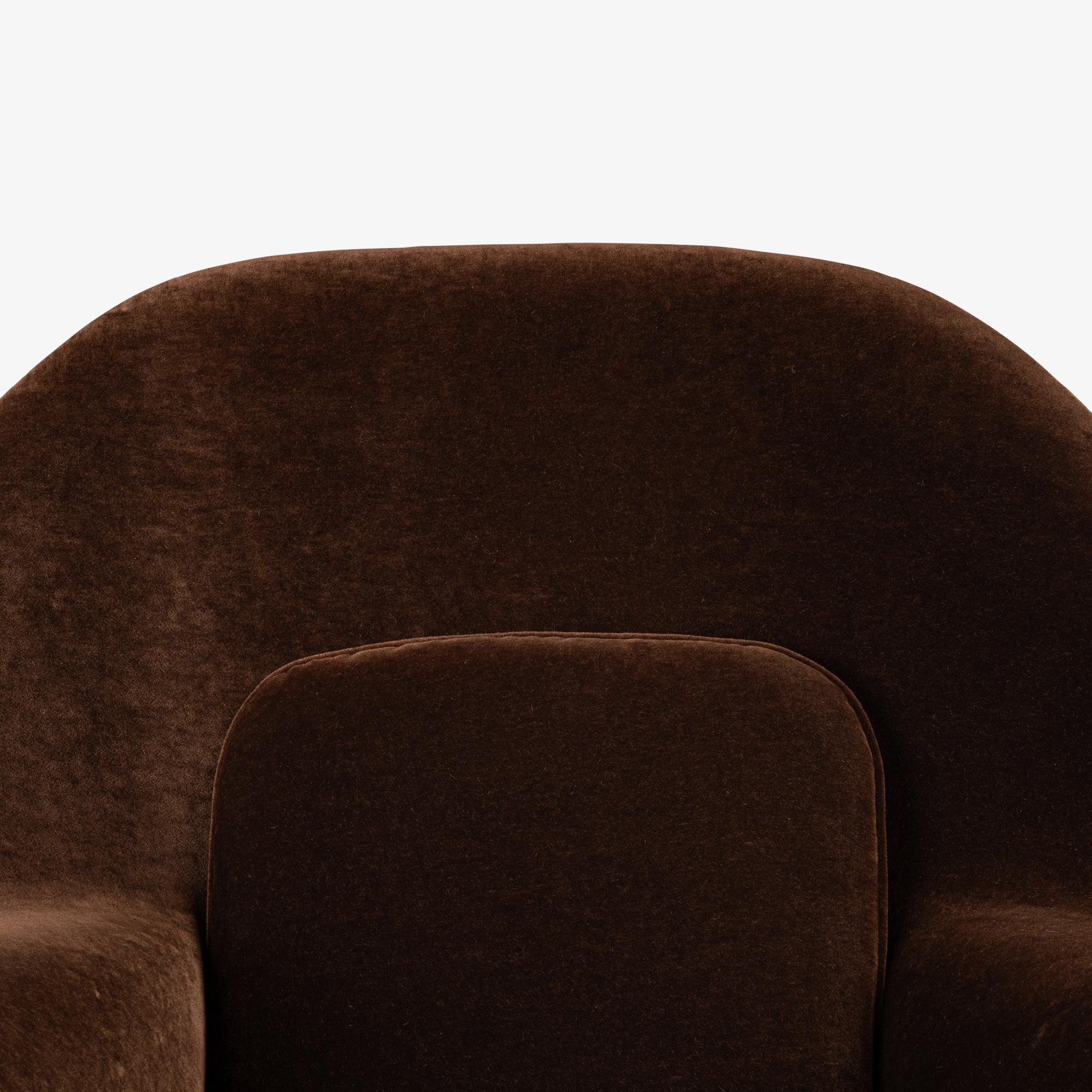 Sedia e ottomana Early Womb in mohair cioccolato di Eero Saarinen per Knoll in vendita 4
