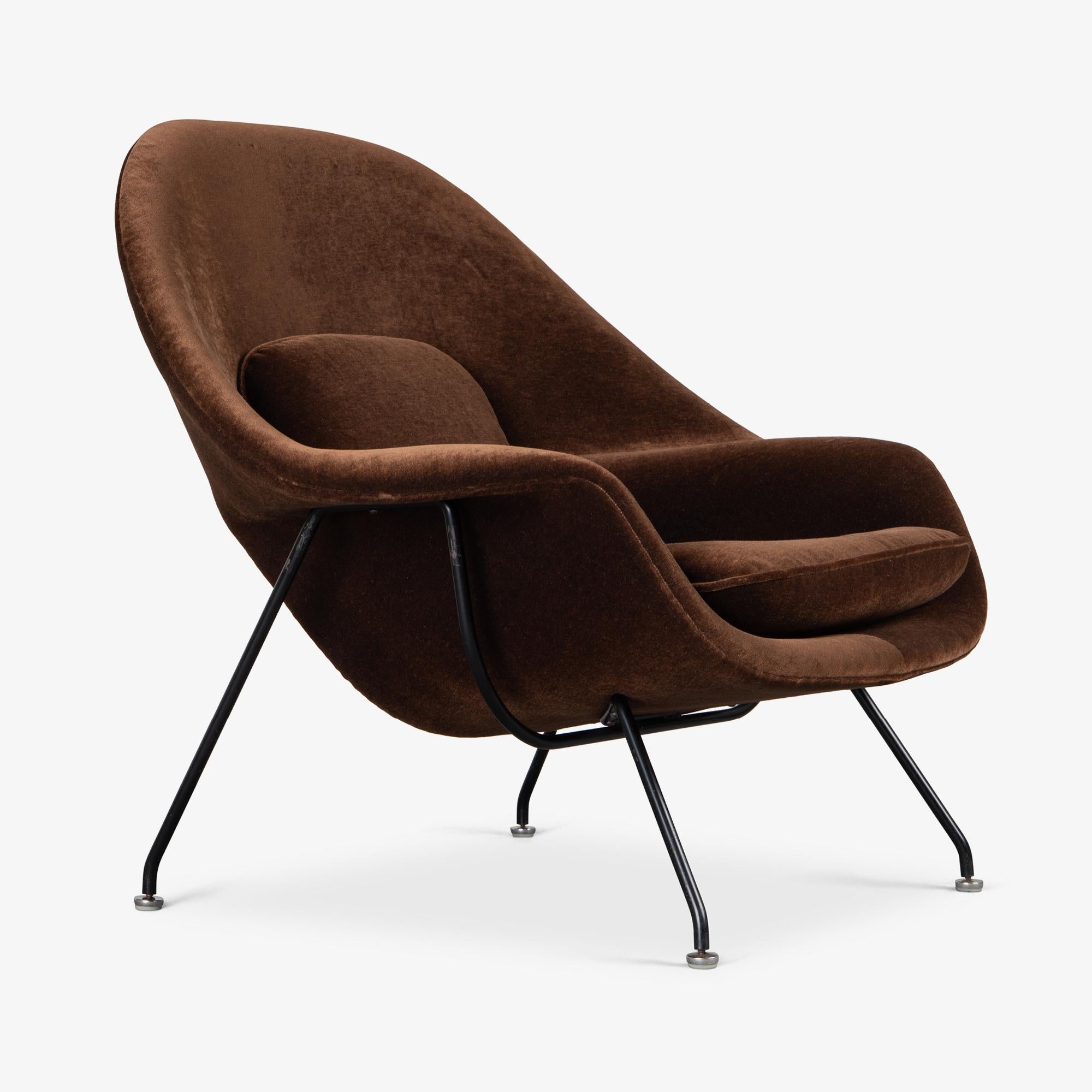 Sedia e ottomana Early Womb in mohair cioccolato di Eero Saarinen per Knoll in vendita 7