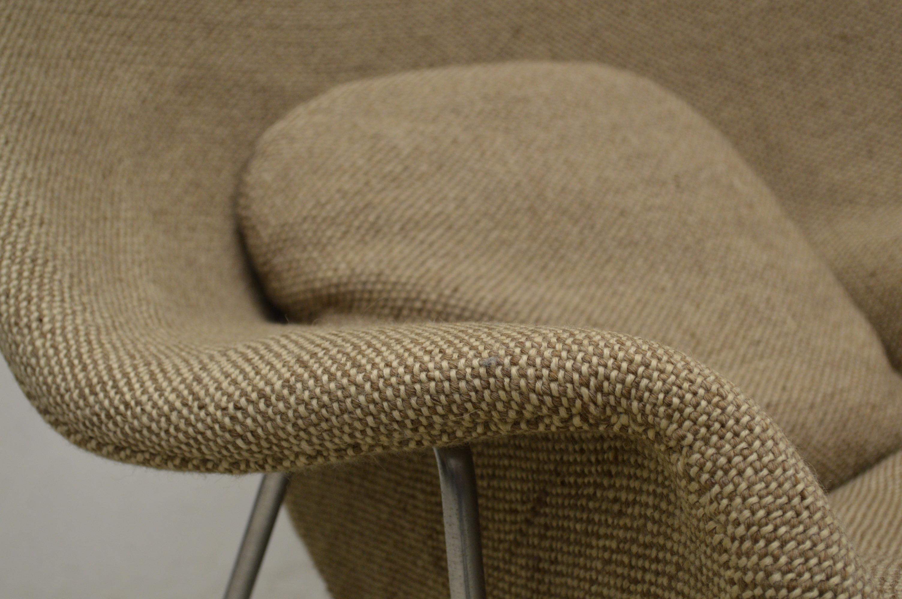 Früher Womb Chair aus Wolle von Eero Saarinen für Knoll, 1960er Jahre (20. Jahrhundert) im Angebot