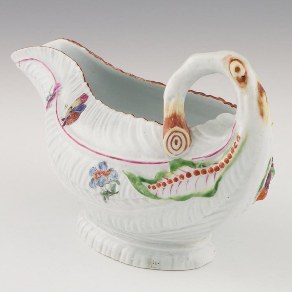 Worcester Porcelain Sauce Boat with Cos Moulding c1752 In Good Condition For Sale In Tunbridge Wells, GB