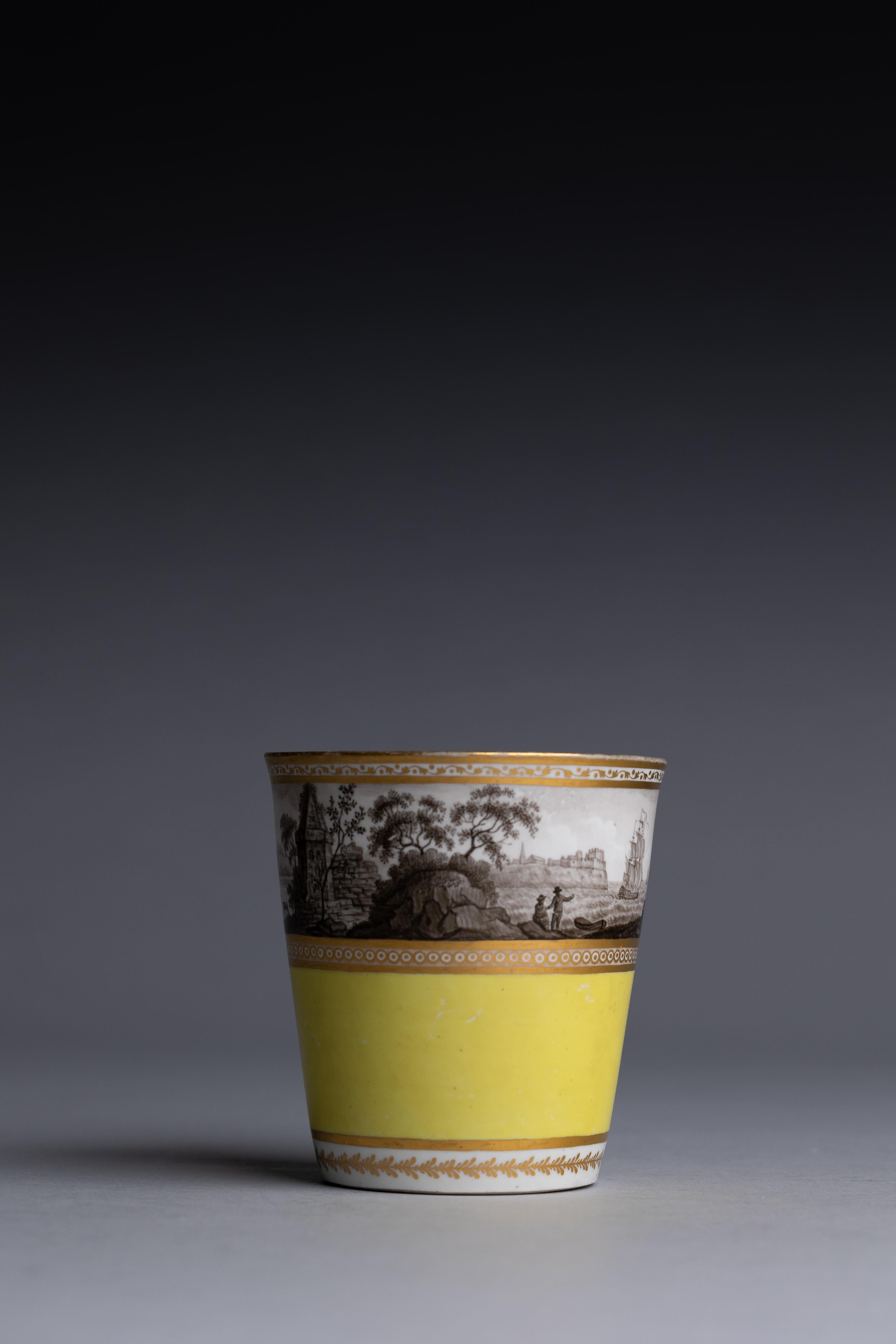 Taza de porcelana amarilla Early Worcester Flight & Barr Worcester Dorado en venta