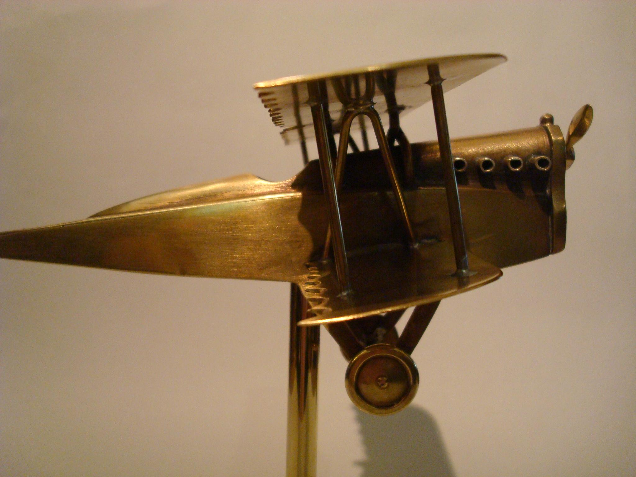 Early WWI Airplane Brass desk Model, 1910 In Good Condition In Buenos Aires, Olivos