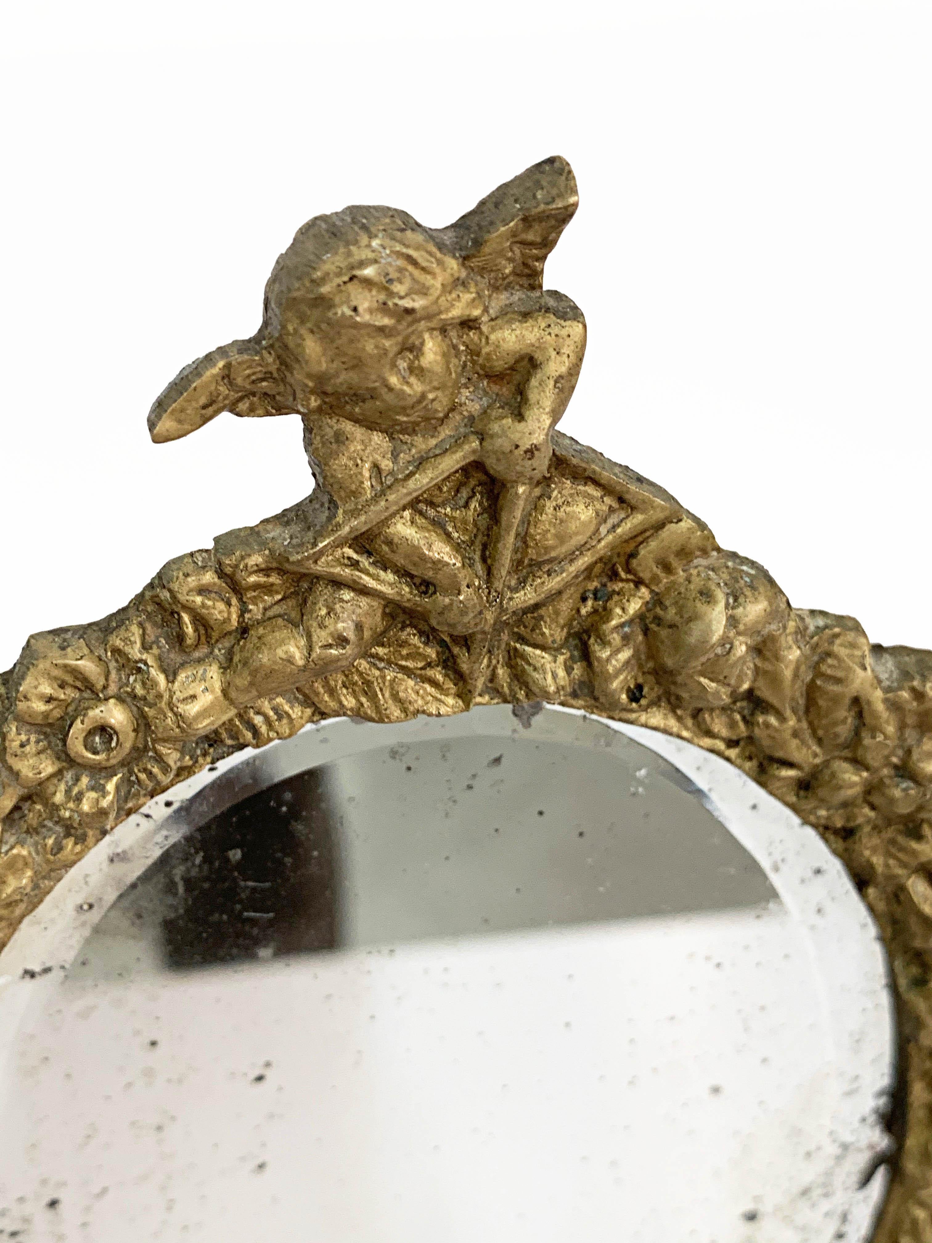 Early 20th Century Neoreinnasance Gilded Bronze Table Mirror and Sculpture For Sale 5