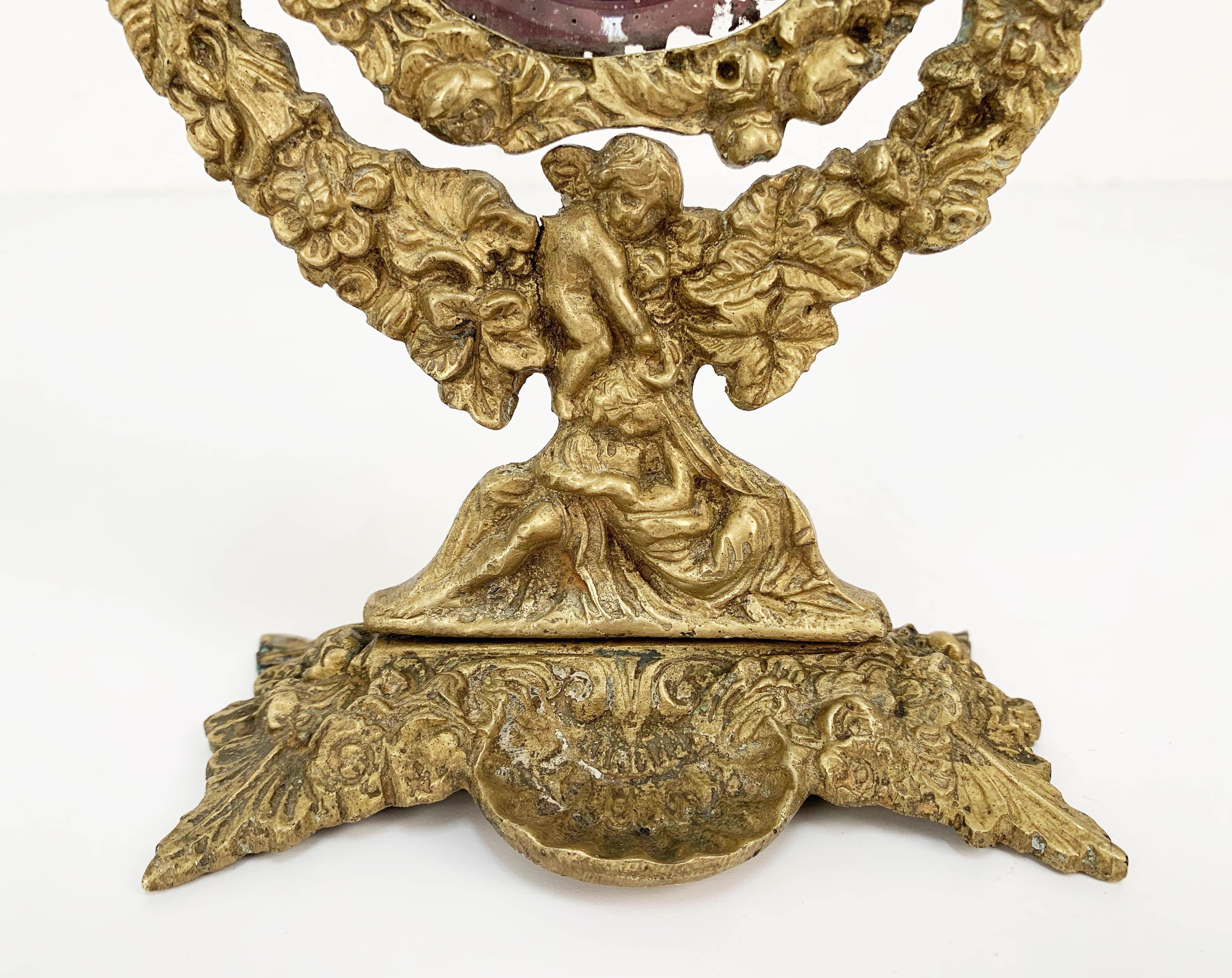 Early 20th Century Neoreinnasance Gilded Bronze Table Mirror and Sculpture For Sale 7