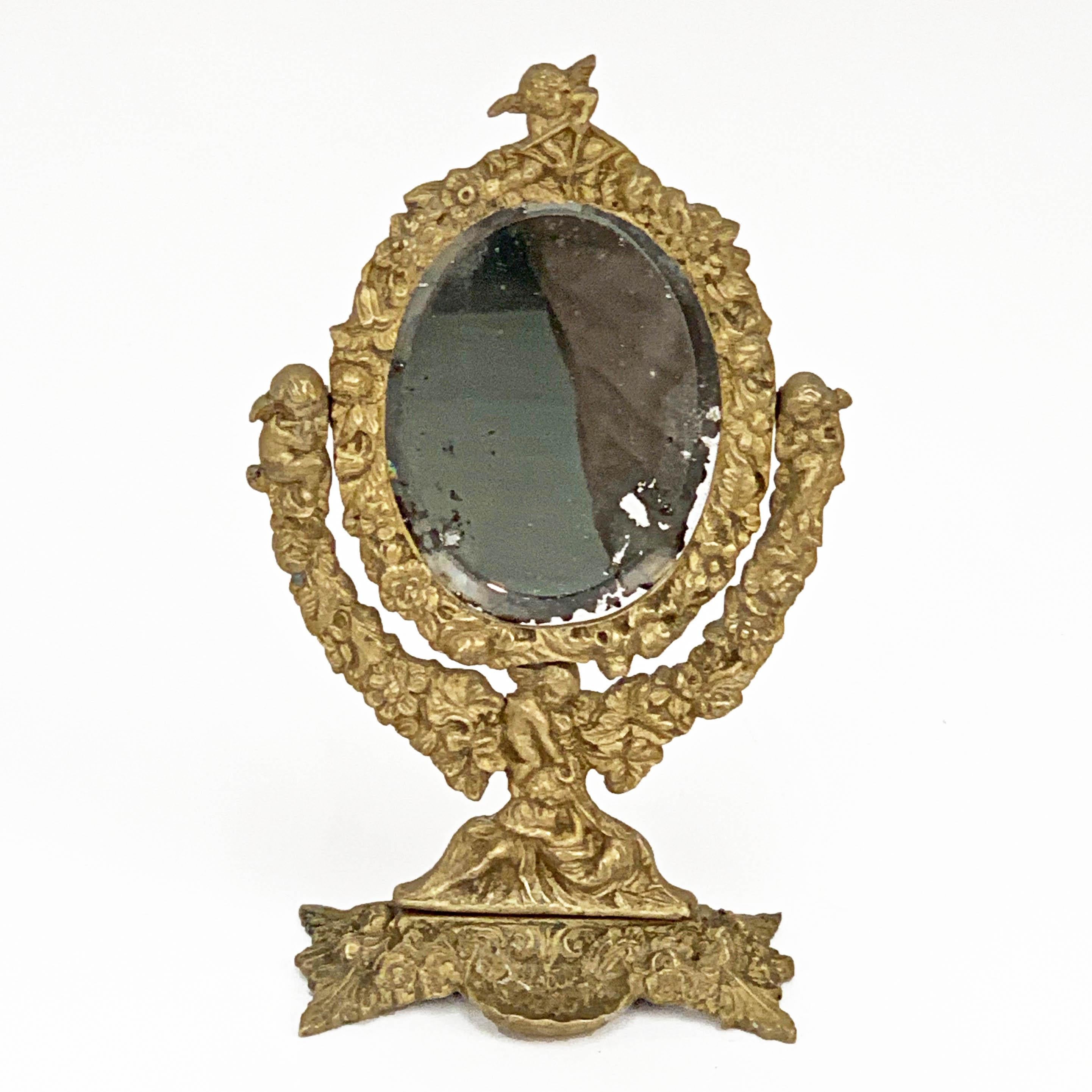 Neoclassical Revival Early 20th Century Neoreinnasance Gilded Bronze Table Mirror and Sculpture For Sale