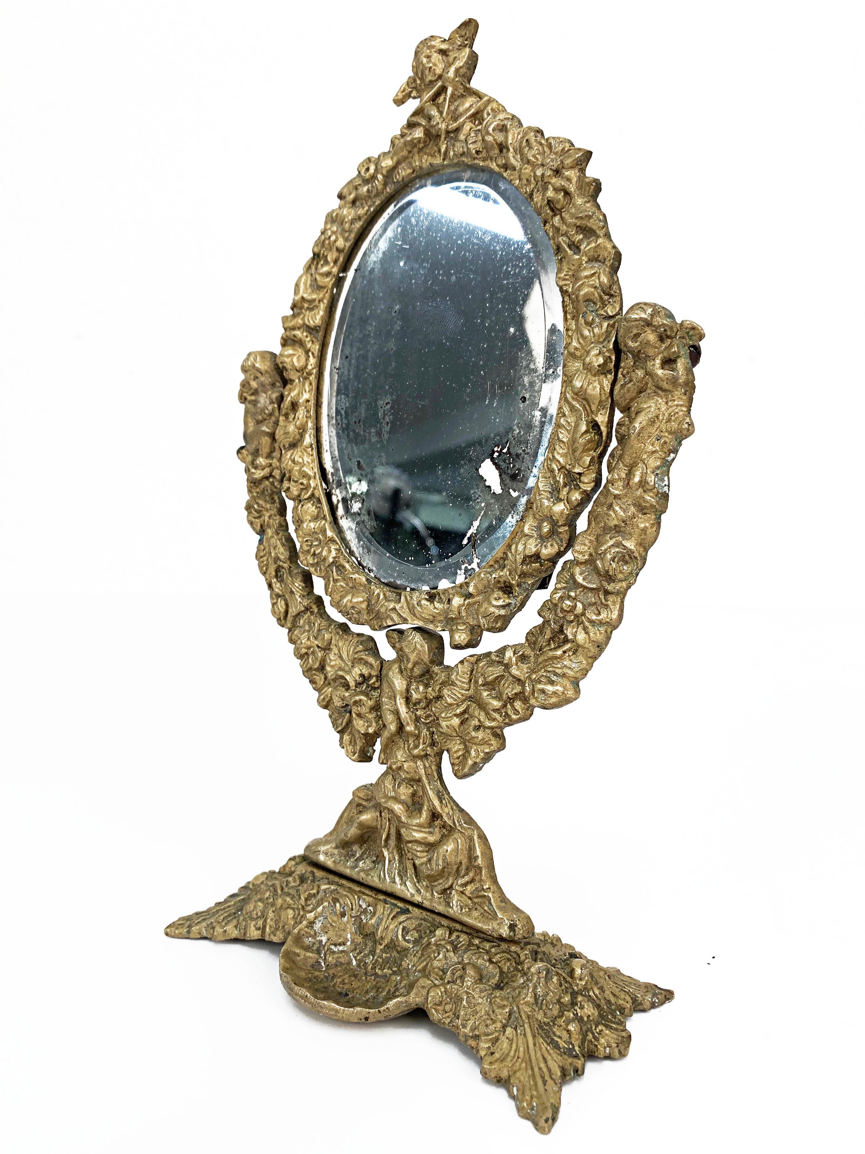 Early 20th Century Neoreinnasance Gilded Bronze Table Mirror and Sculpture For Sale 2
