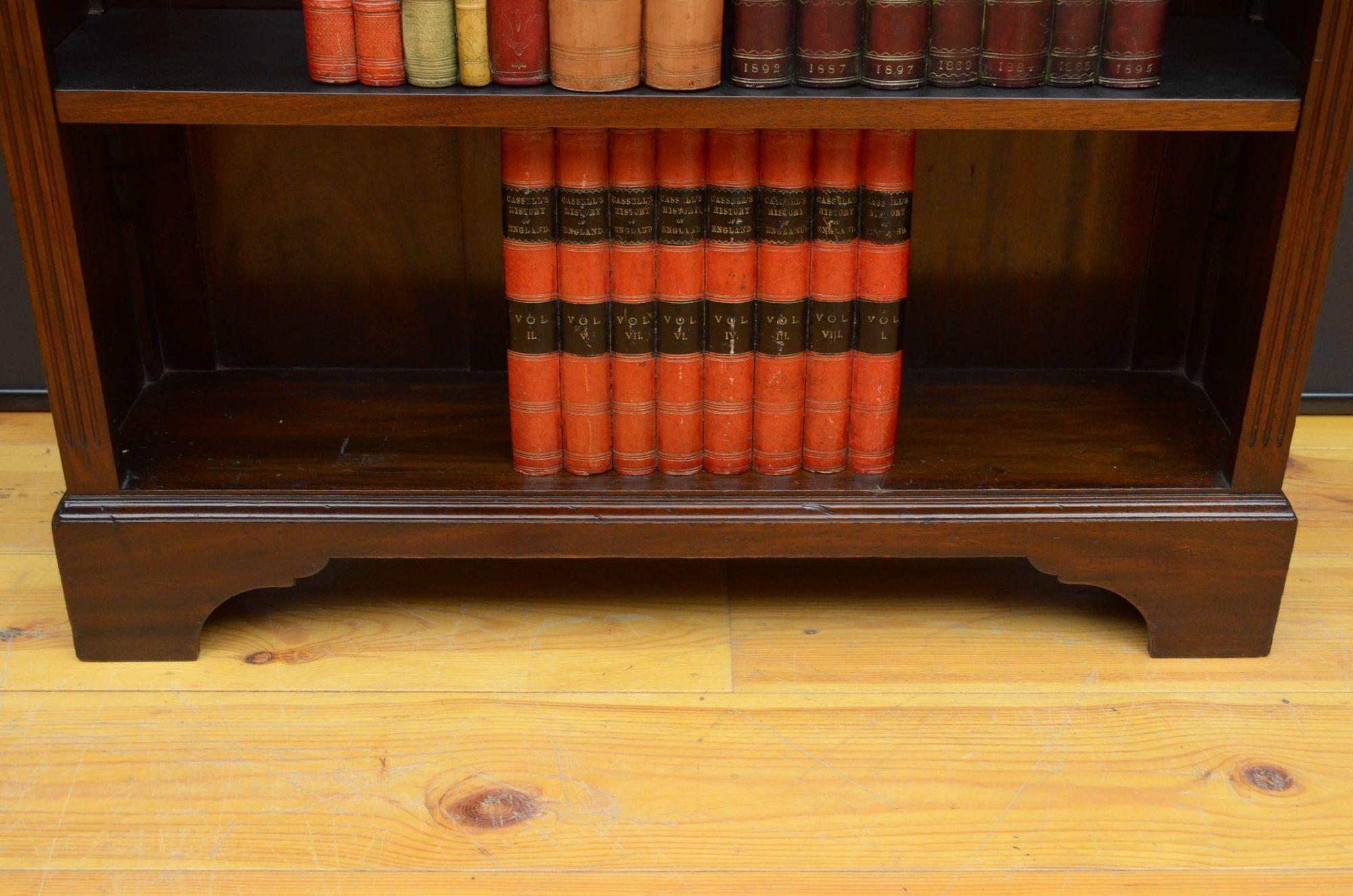 Early XXth Century, Solid Mahogany Open Bookcase For Sale 6
