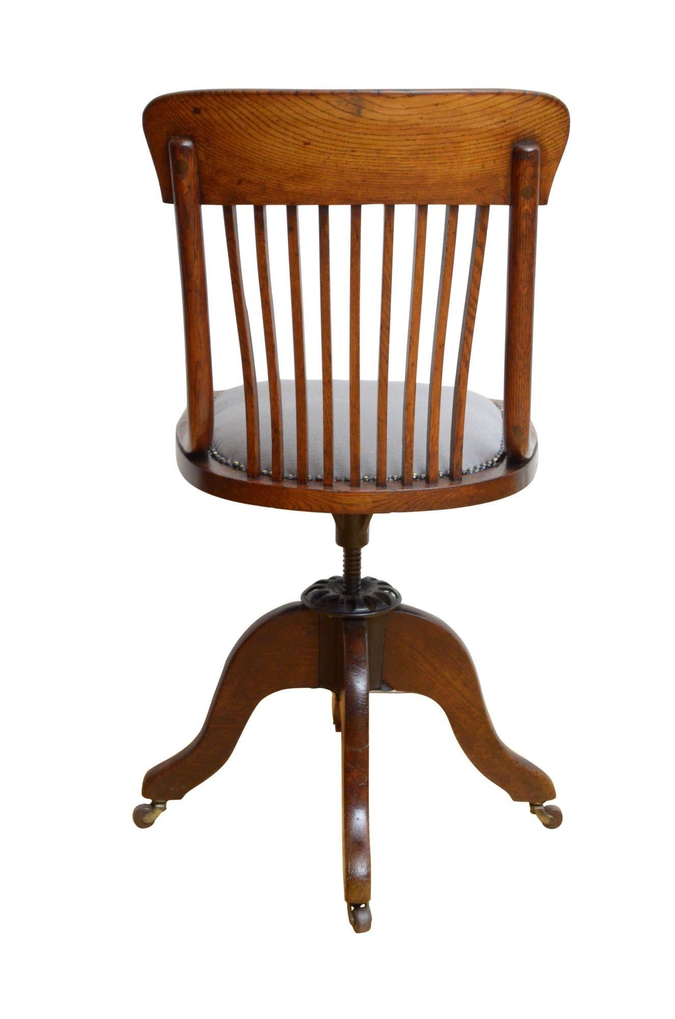 Early Xxth Century Solid Oak Office Chair Desk Chair 1