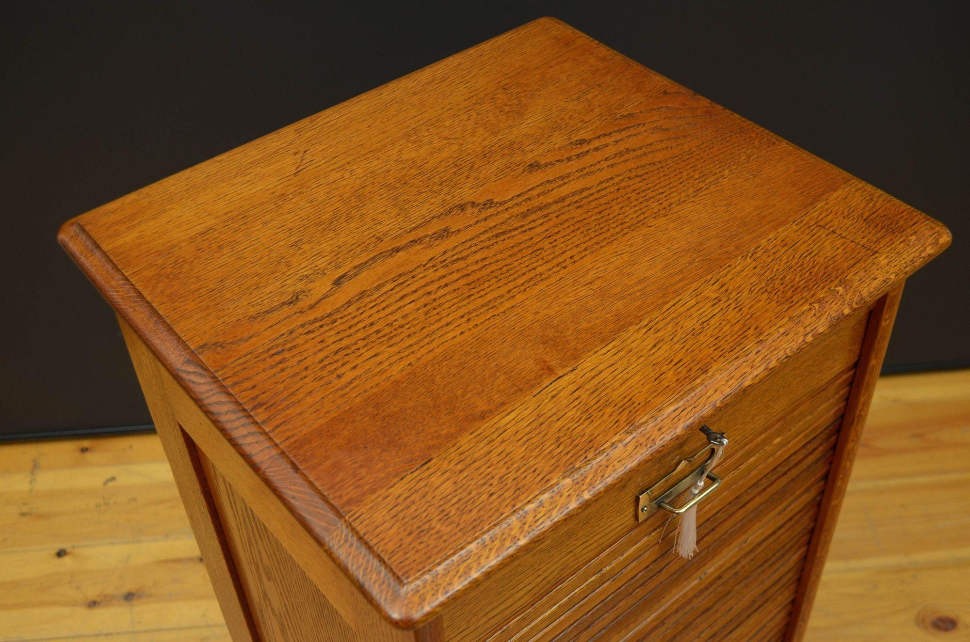 Early XXth Century Solid Oak Tambour Filing Cabinet For Sale 1