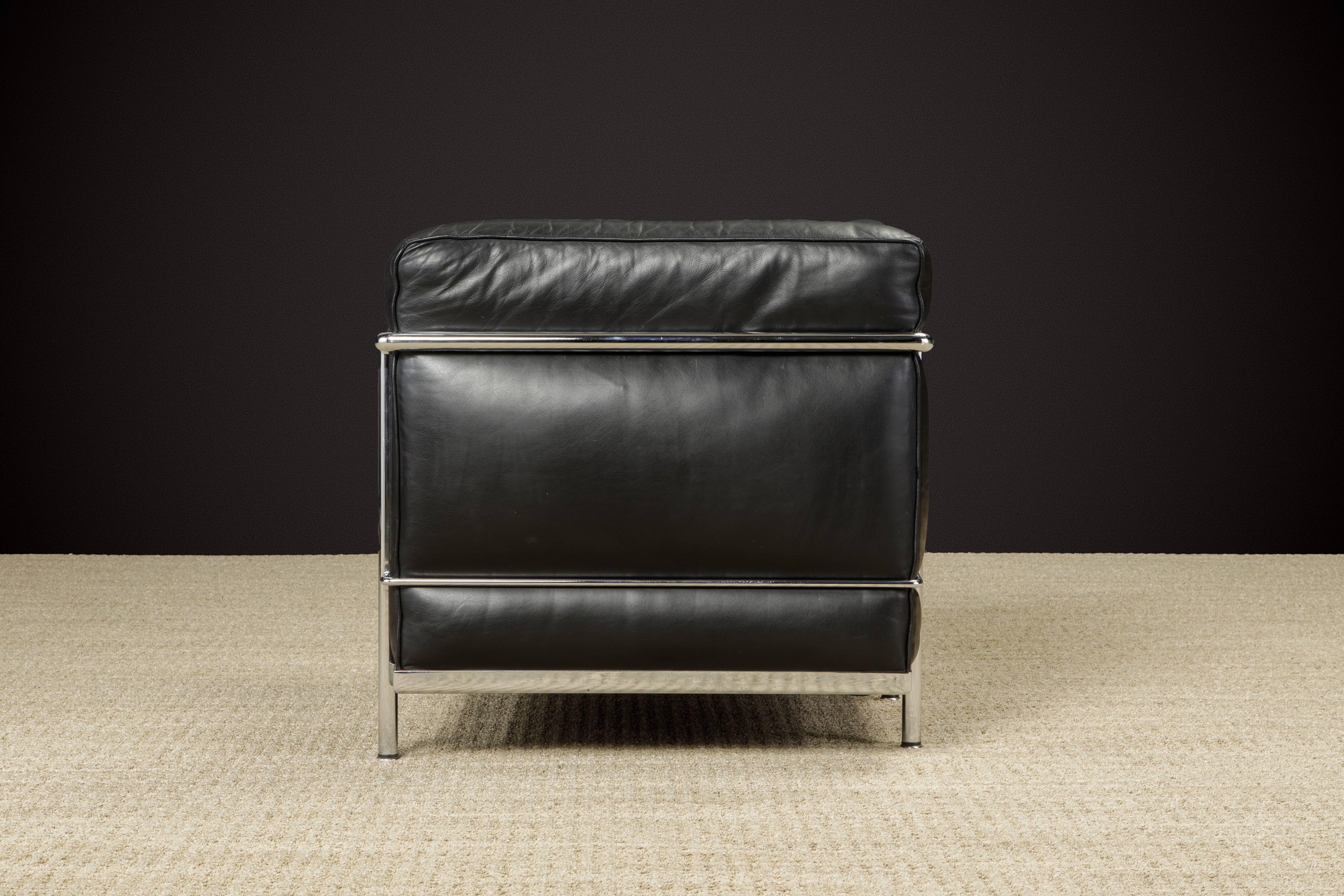 Fauteuils club en cuir noir 