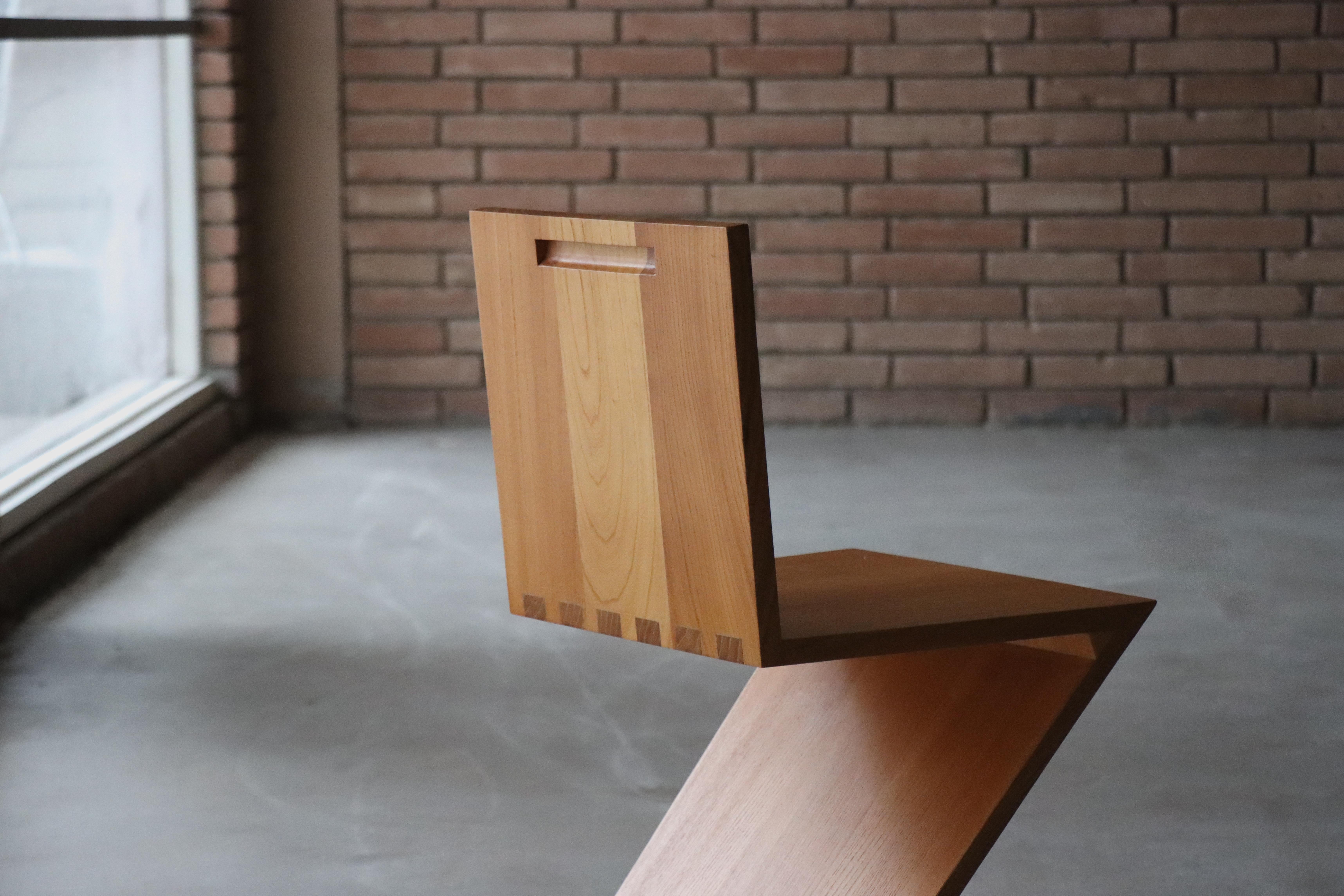 Ancienne chaise Zig Zag Design/One par Gerrit Rietveld, Cassina 1973-1978 Bon état - En vente à Round Rock, TX