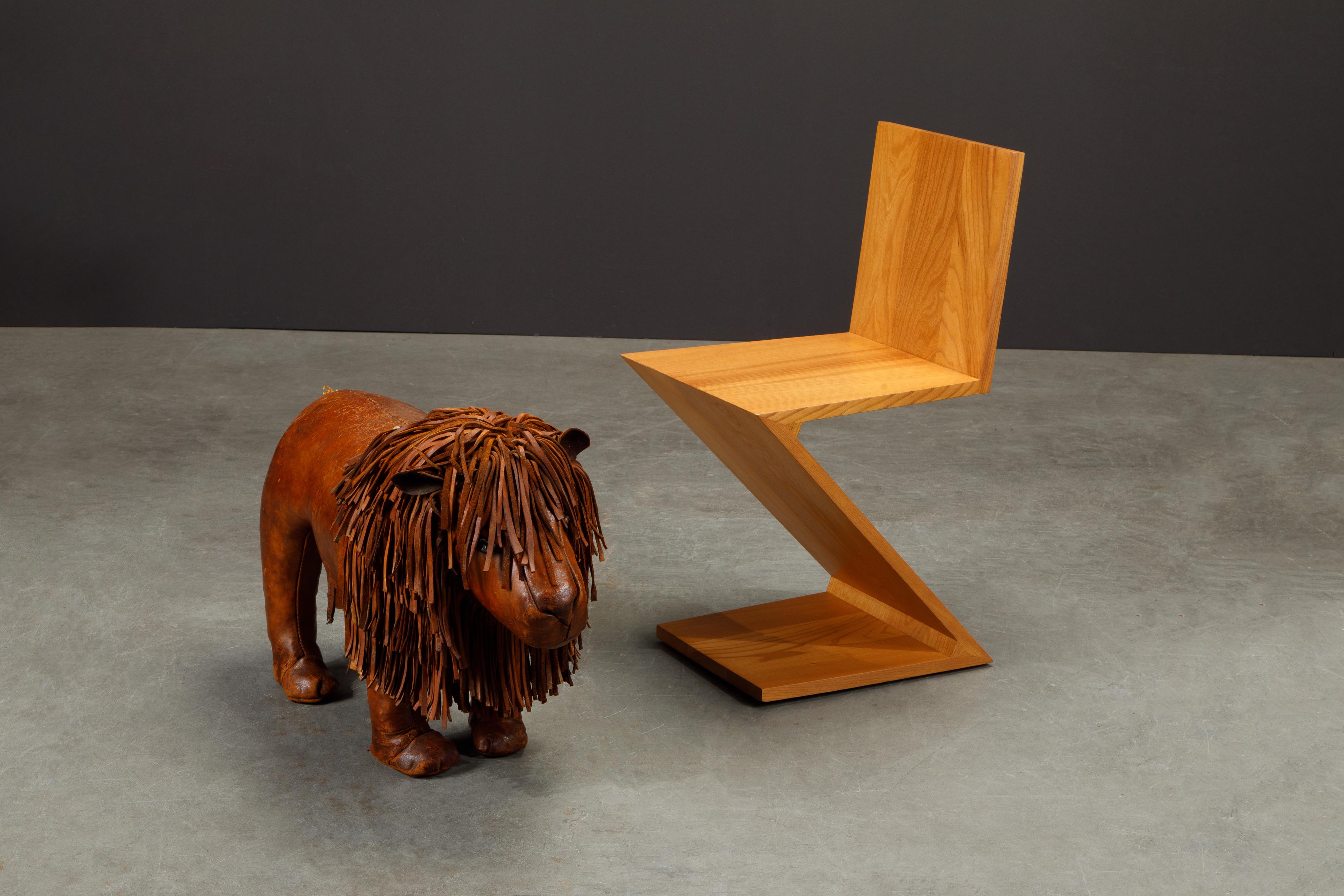 Frühe „Zig Zag“-Stühle von Gerrit Rietveld für Cassina, 1973, signiert, Zehn verfügbar im Angebot 12