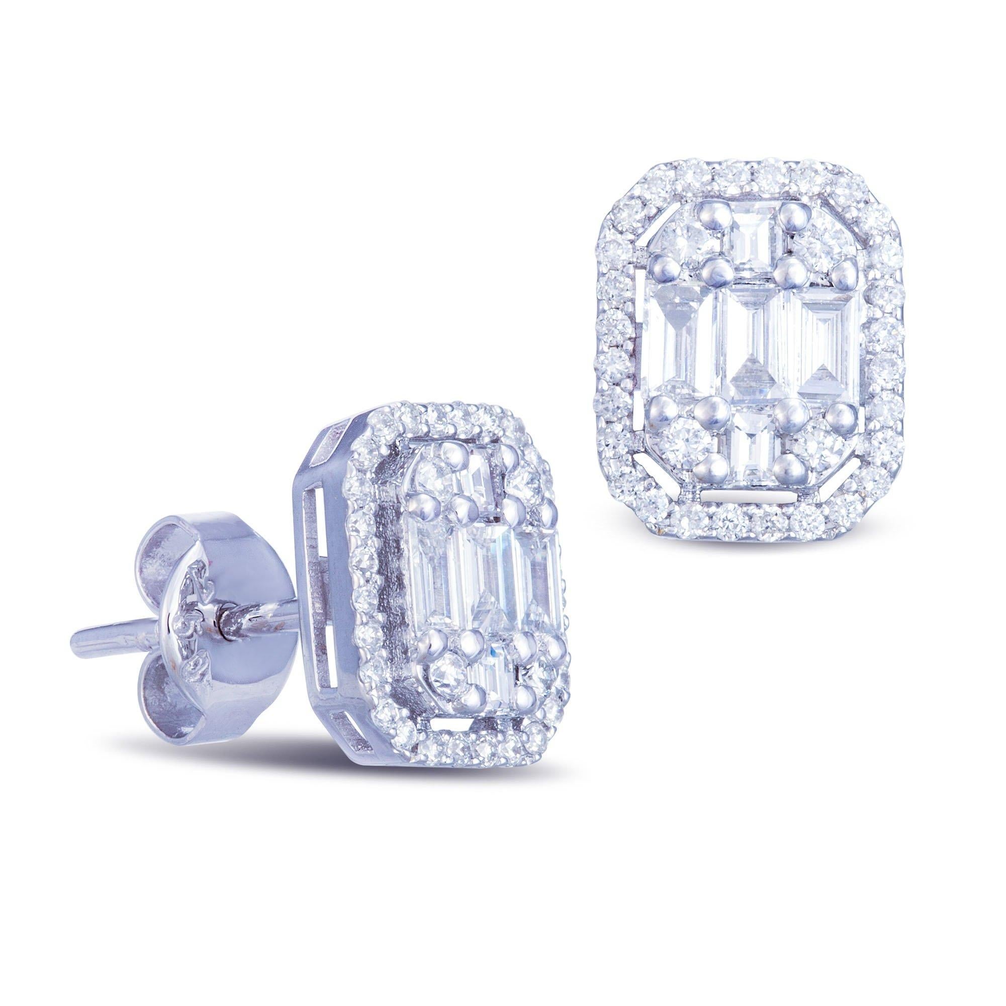 Round Cut Earring 18k White Diamonds Baguette Diamond for Her For Sale