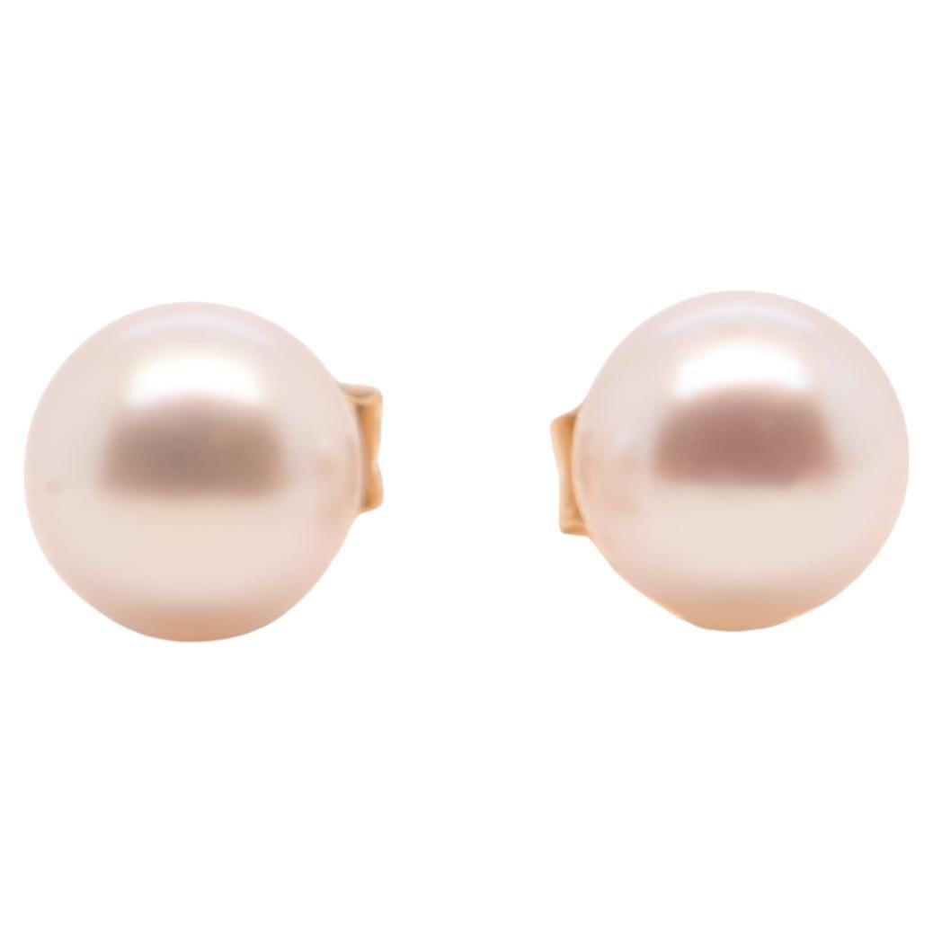 Boucles d'oreilles en or jaune 18 carats avec perles Akoya élégantes

Découvrez cette magnifique paire de boucles d'oreilles de style puce d'oreille, en or jaune 18 carats, sublimée par deux perles Akoya de qualité exceptionnelle, mesurant entre 7