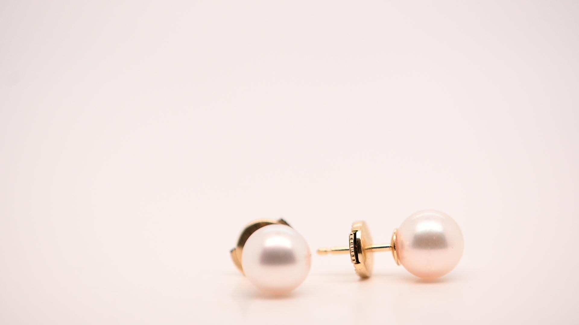 Earring Akoya Pearl Yellow Gold 18 Carats In New Condition For Sale In Vannes, FR