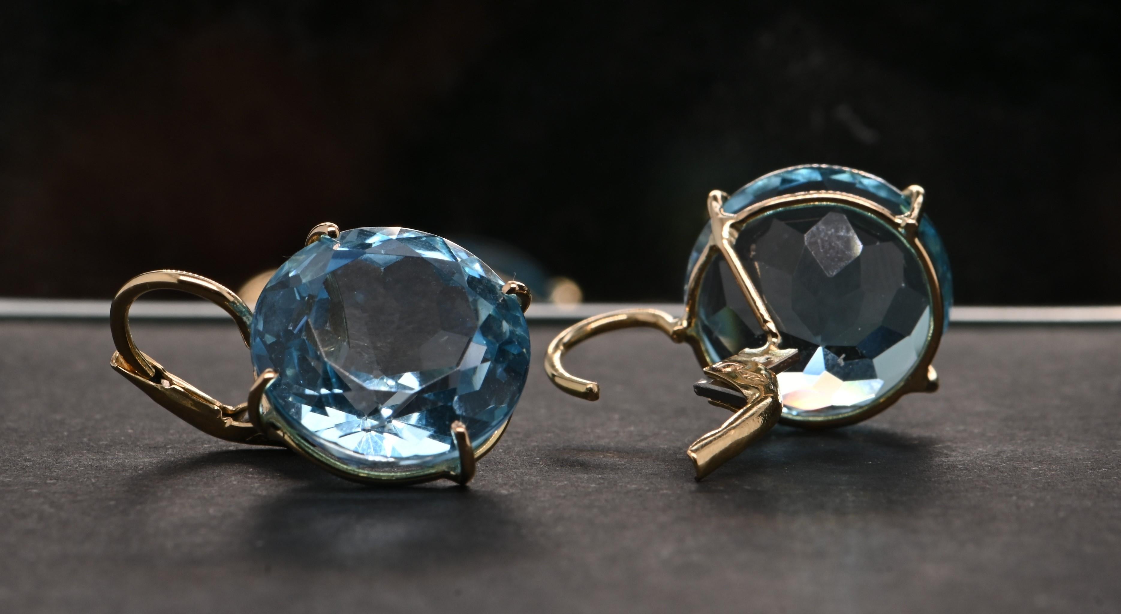 Earring Blue Topaz 18 Carat Yellow Gold In New Condition For Sale In Vannes, FR