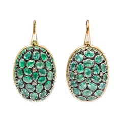 Boucles d'oreilles écailles de tortue, émeraudes fermées, montées sur argent et or 18 carats
