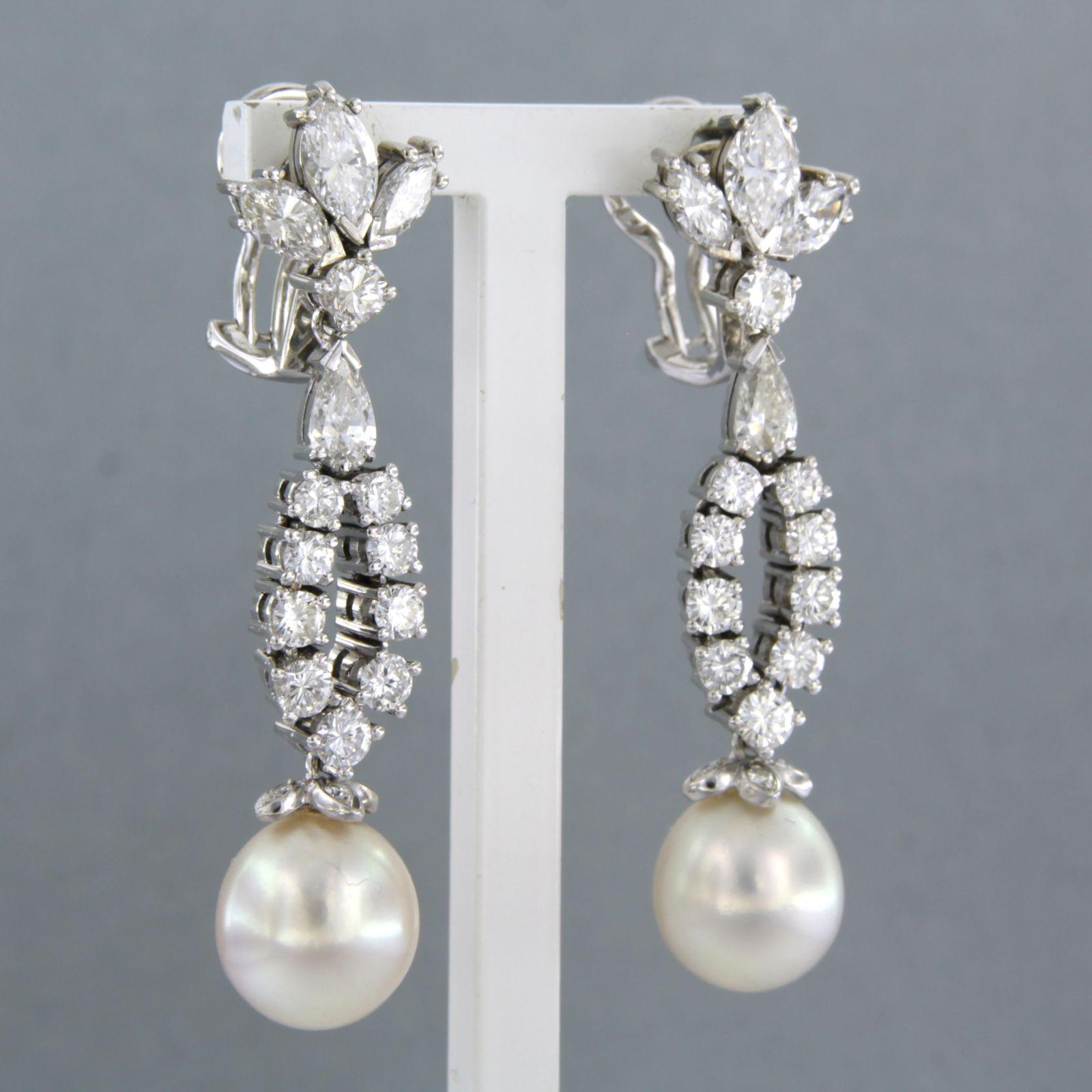 Moderne Boucle d'oreille sertie d'une perle et de diamants jusqu'à 4.00ct Or blanc 18k en vente