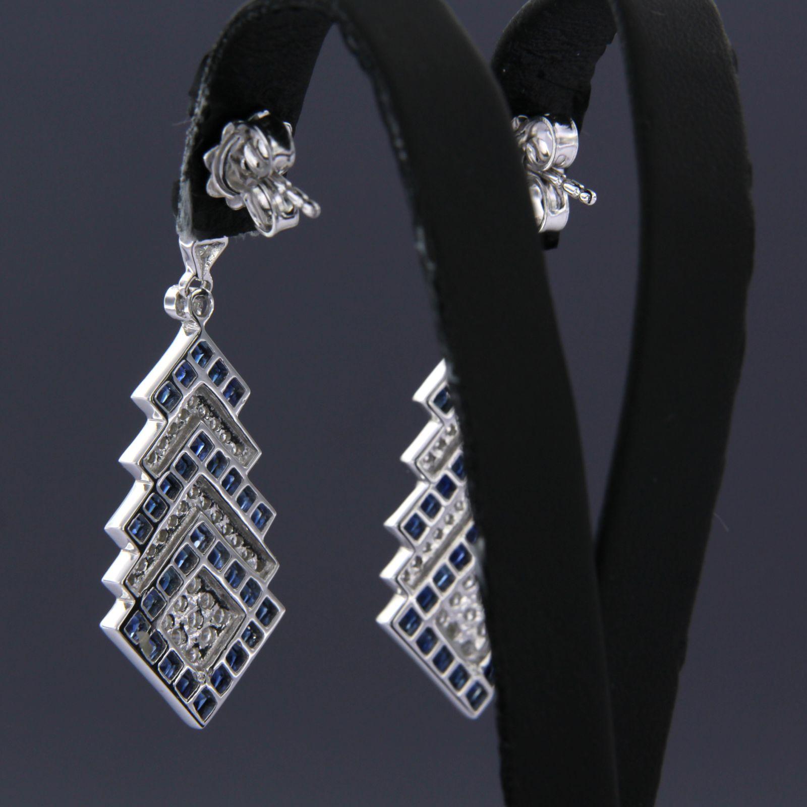 Modern Earring set with Sapphire and Diamonds 14k white gold For Sale