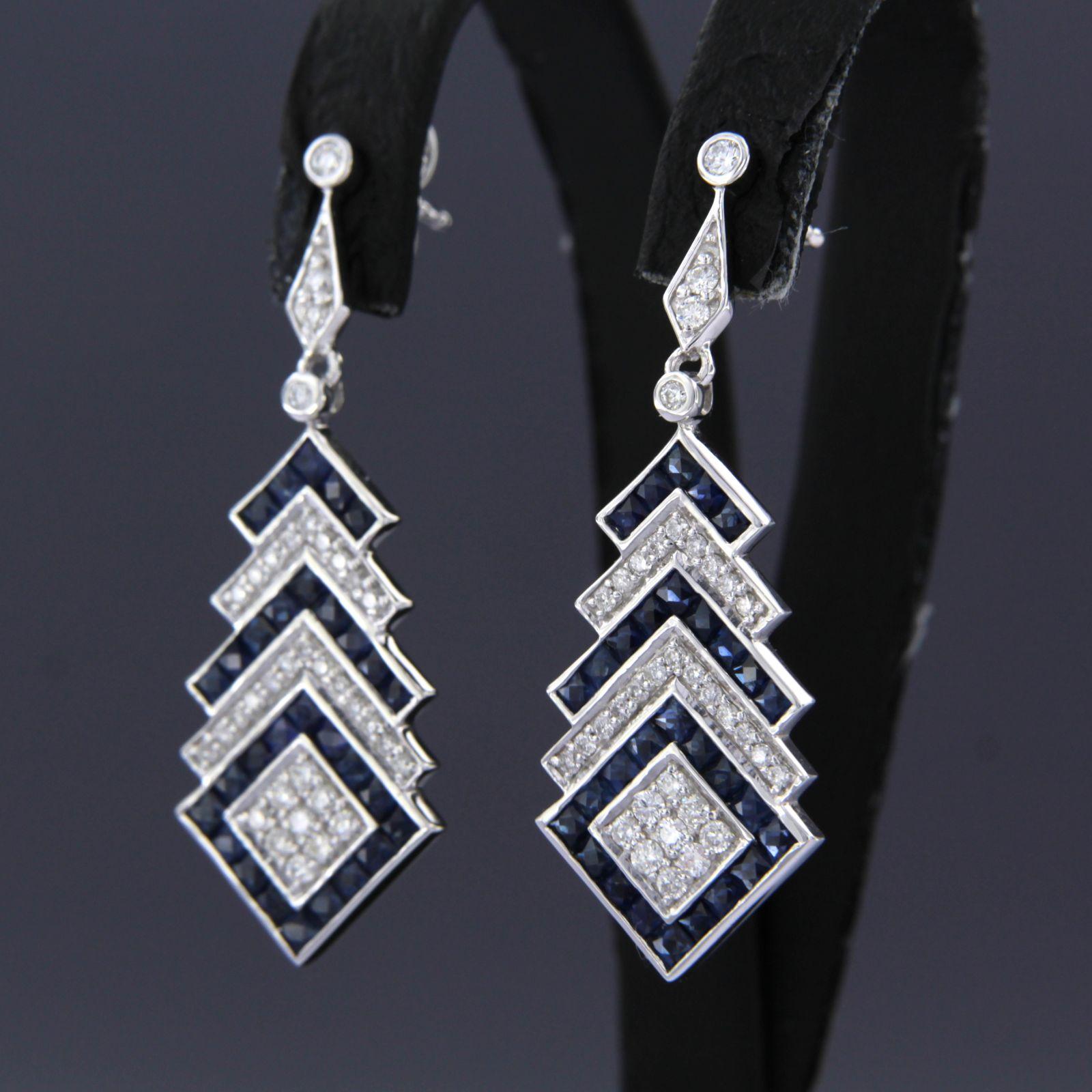 Earring set with Sapphire and Diamonds 14k white gold In New Condition For Sale In The Hague, ZH