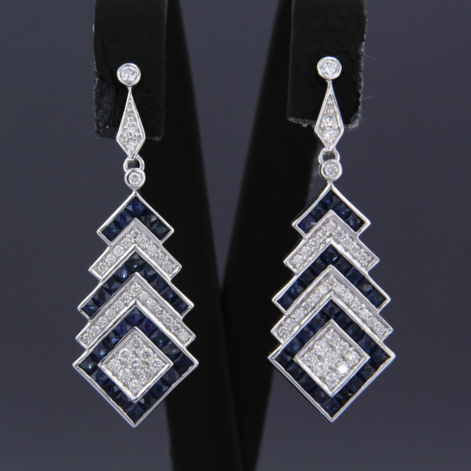 Boucle d'oreille sertie de saphir et de diamants Or blanc 14k en vente 1