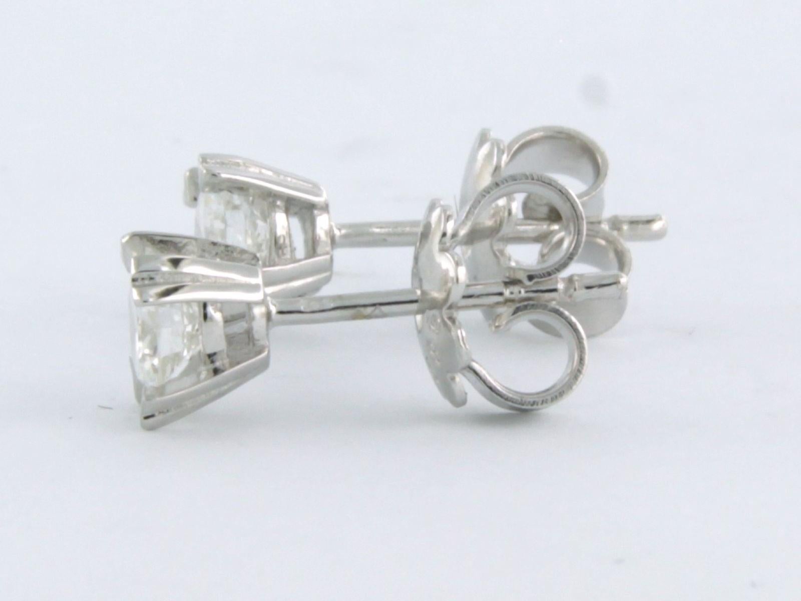 Earring studs set with diamonds 14k white gold For Sale 1