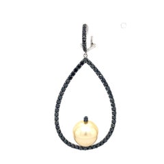 Earring White Gold with Black Diamonds and Pearl