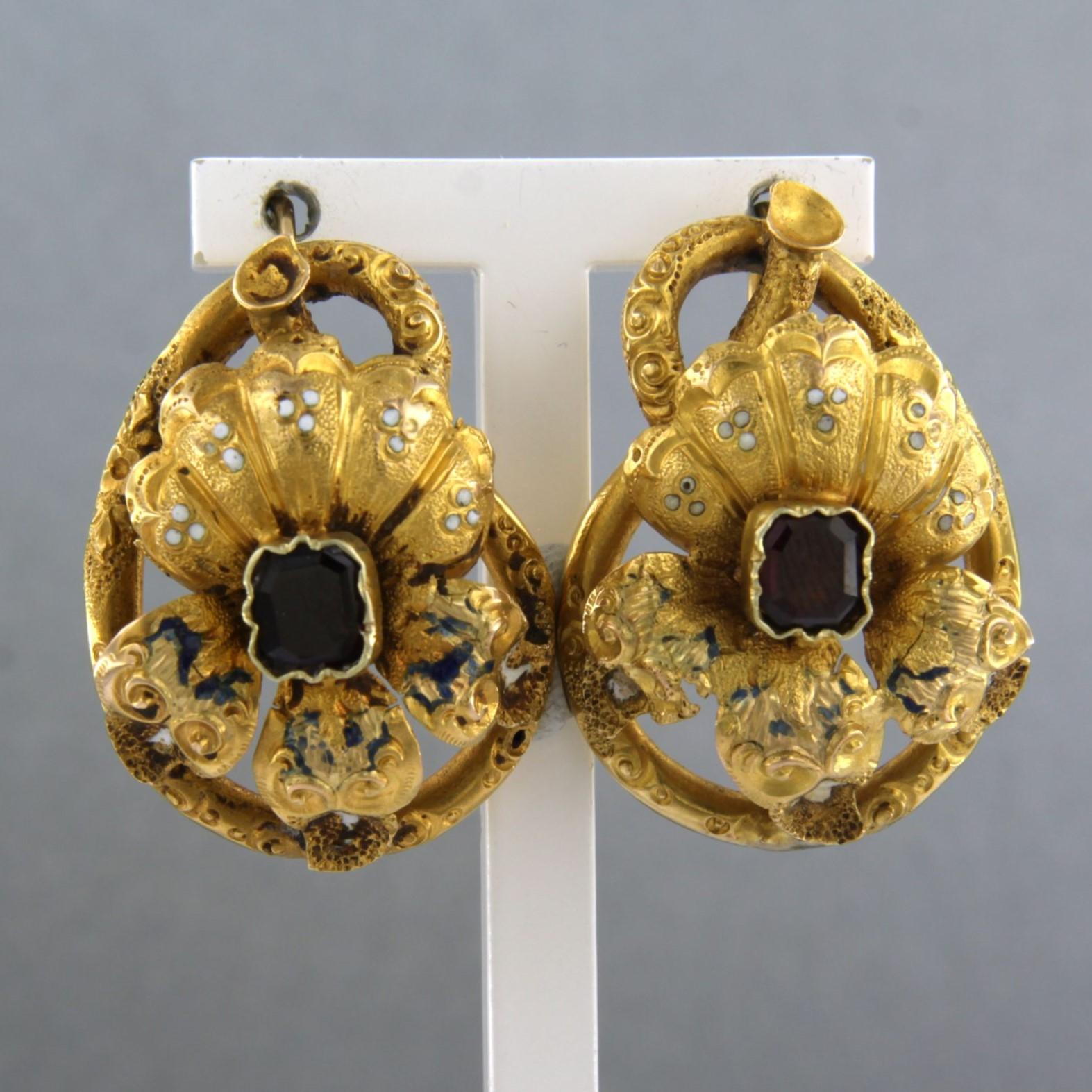 Earring with enamel and garnet 14k yellow gold - 9.0 grams For Sale 1