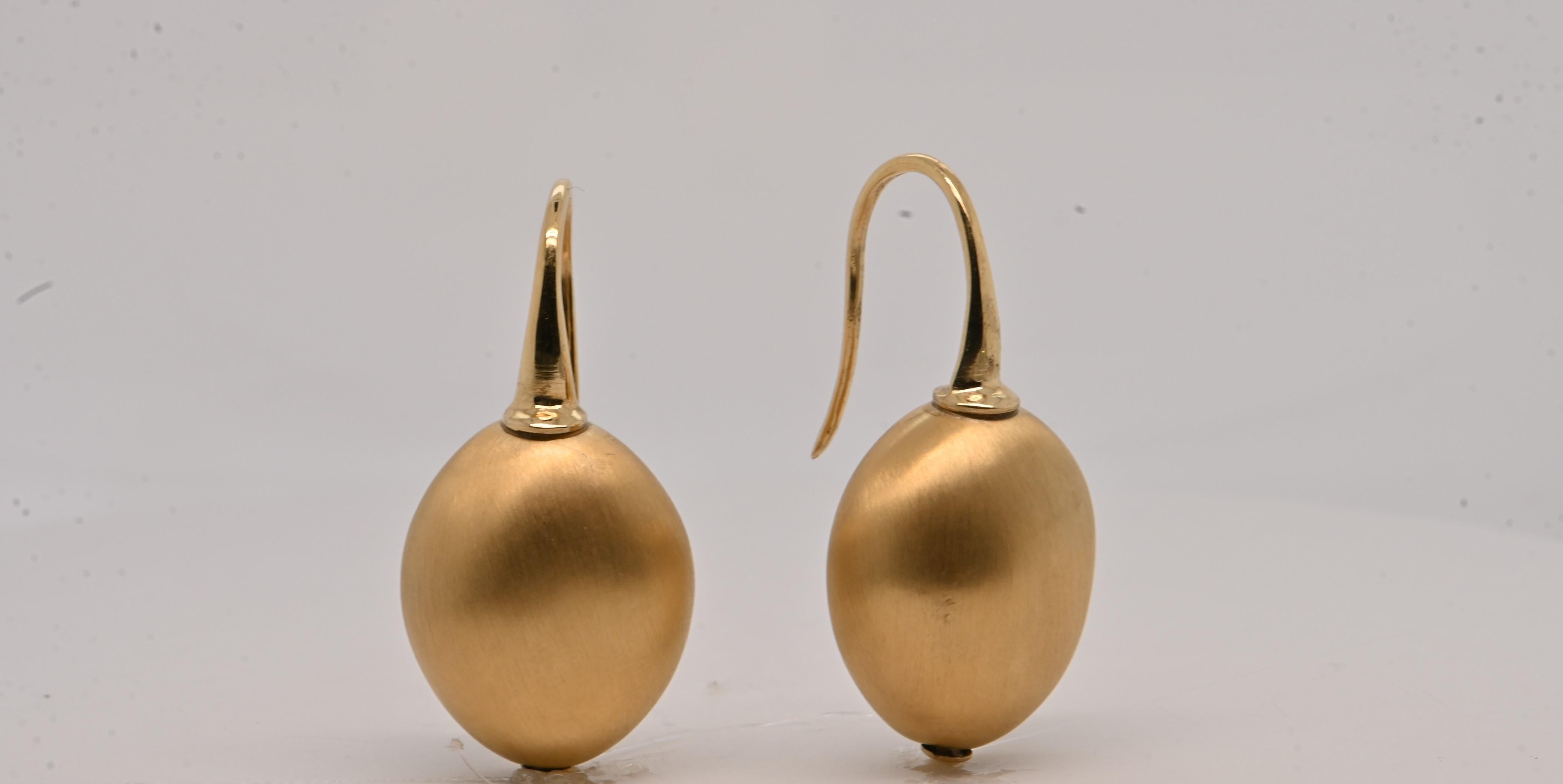 Earring Yellow Gold 18 carat For Sale 1
