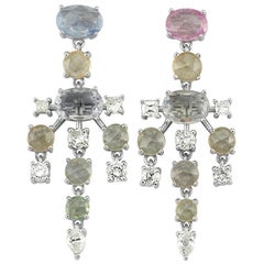 Pendants d'oreilles en or blanc 14 carats avec diamants et saphirs