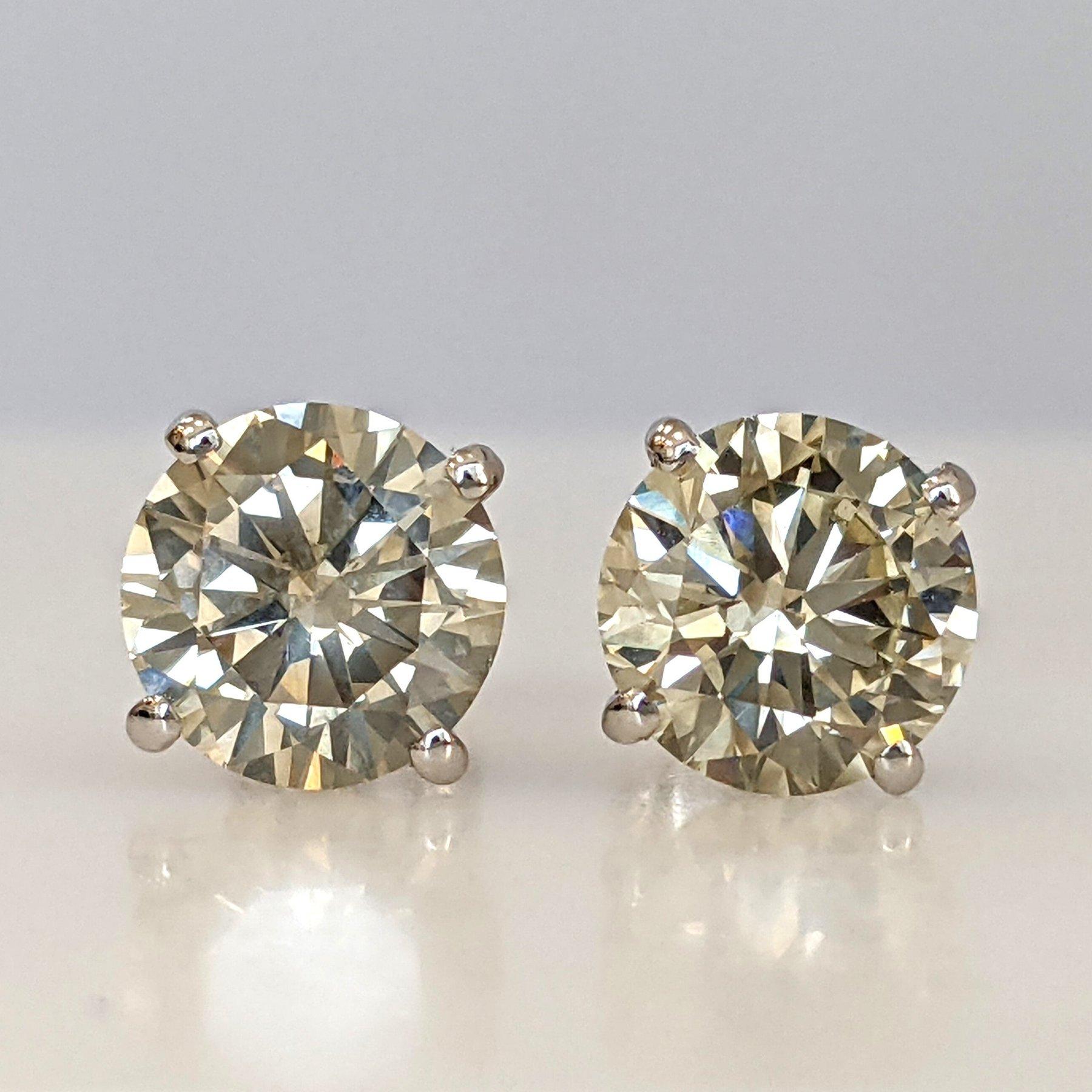 Taille ronde Boucles d'oreilles - 14 kt. Or blanc - 4.03ct. tw. Diamant (de couleur naturelle) - IGI en vente