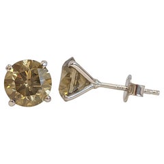 Earrings - 14 kt. White gold - 4.12ct. tw. Diamond (Natural coloured) - IGI Earrings - 14 kt. White gold - 4.12ct. tw. Diamond (Natural coloured) - IGI