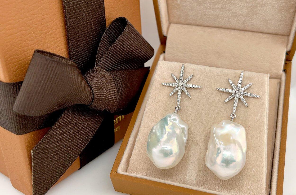 Round Cut Earrings 14kt Gold Baroque Pearls & Diamonds Star Drop For Sale