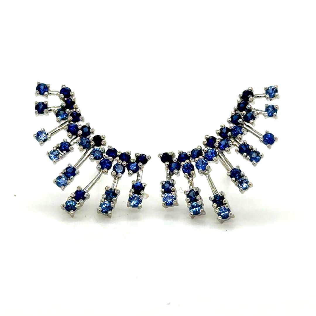 Pendientes Oro 14kt Zafiros Redondos Stardusts en Nuevo estado para la venta en Miami, FL