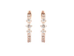 Ohrringe aus 14-karätigem Roségold mit abgestuften Diamanten im Huggie-Reifen-Design