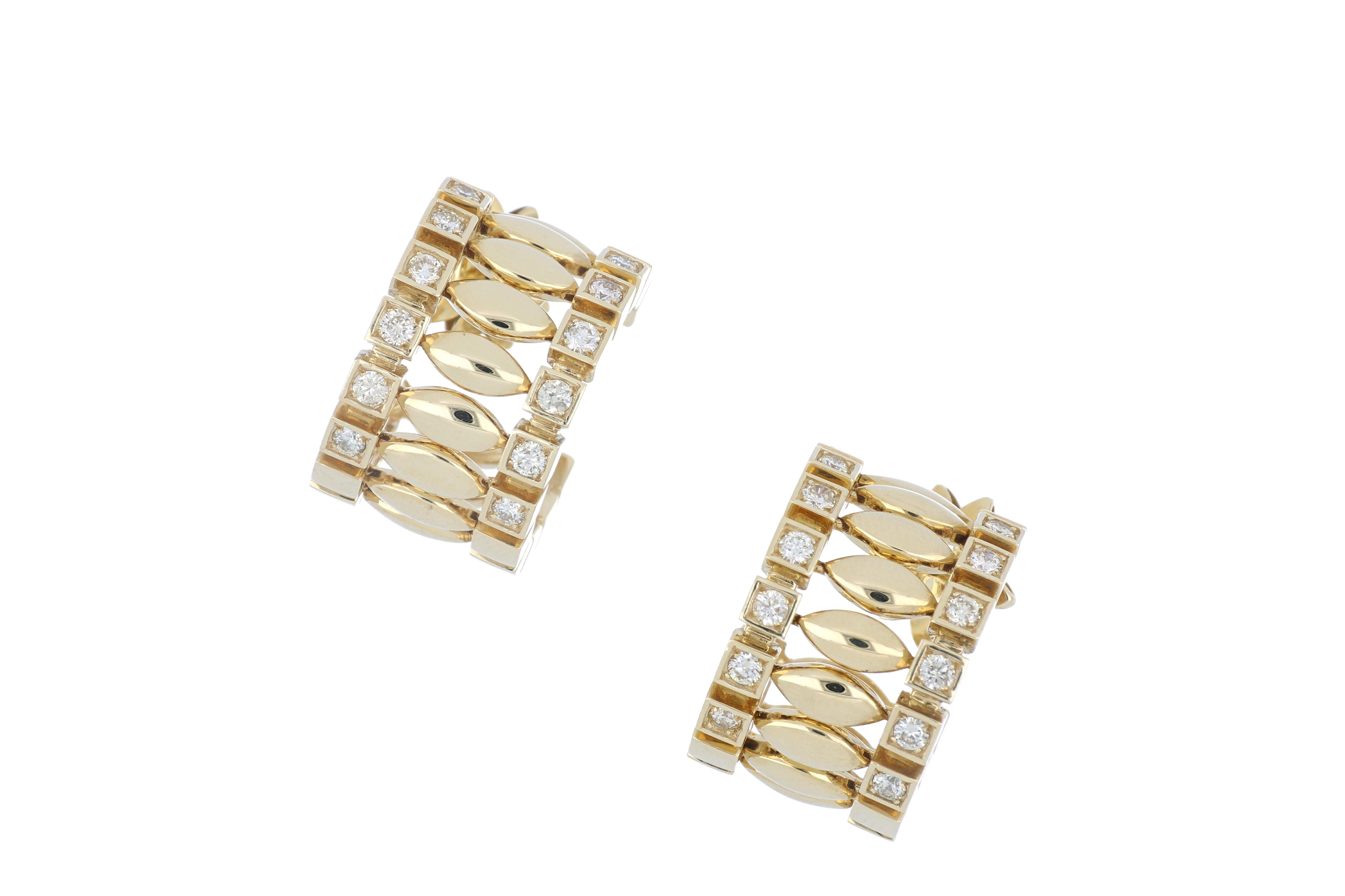 Earrings 18 Karat Yellow Gold and Cream Diamonds VS Color G, Handmade In New Condition For Sale In SESTO FIORENTINO, IT