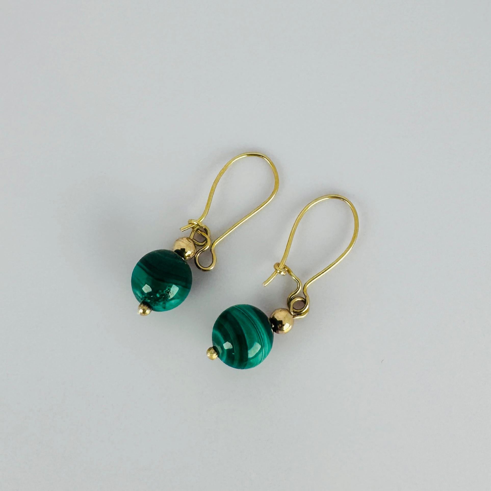 Earrings 18k yellow gold with green malachite bols in vendita 2