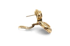 Orecchini classici in oro 18kt con zaffiri e diamanti