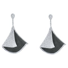 Orecchini in oro bianco 18kt e diamanti 1,12 carati.