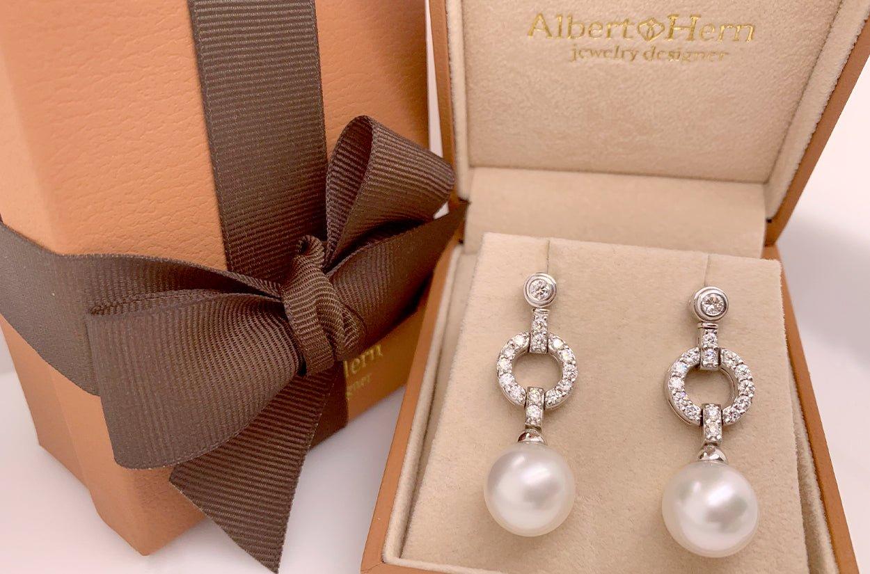 Round Cut Earrings 18kt White Gold Large Dangle South Sea Pearl & Diamonds For Sale