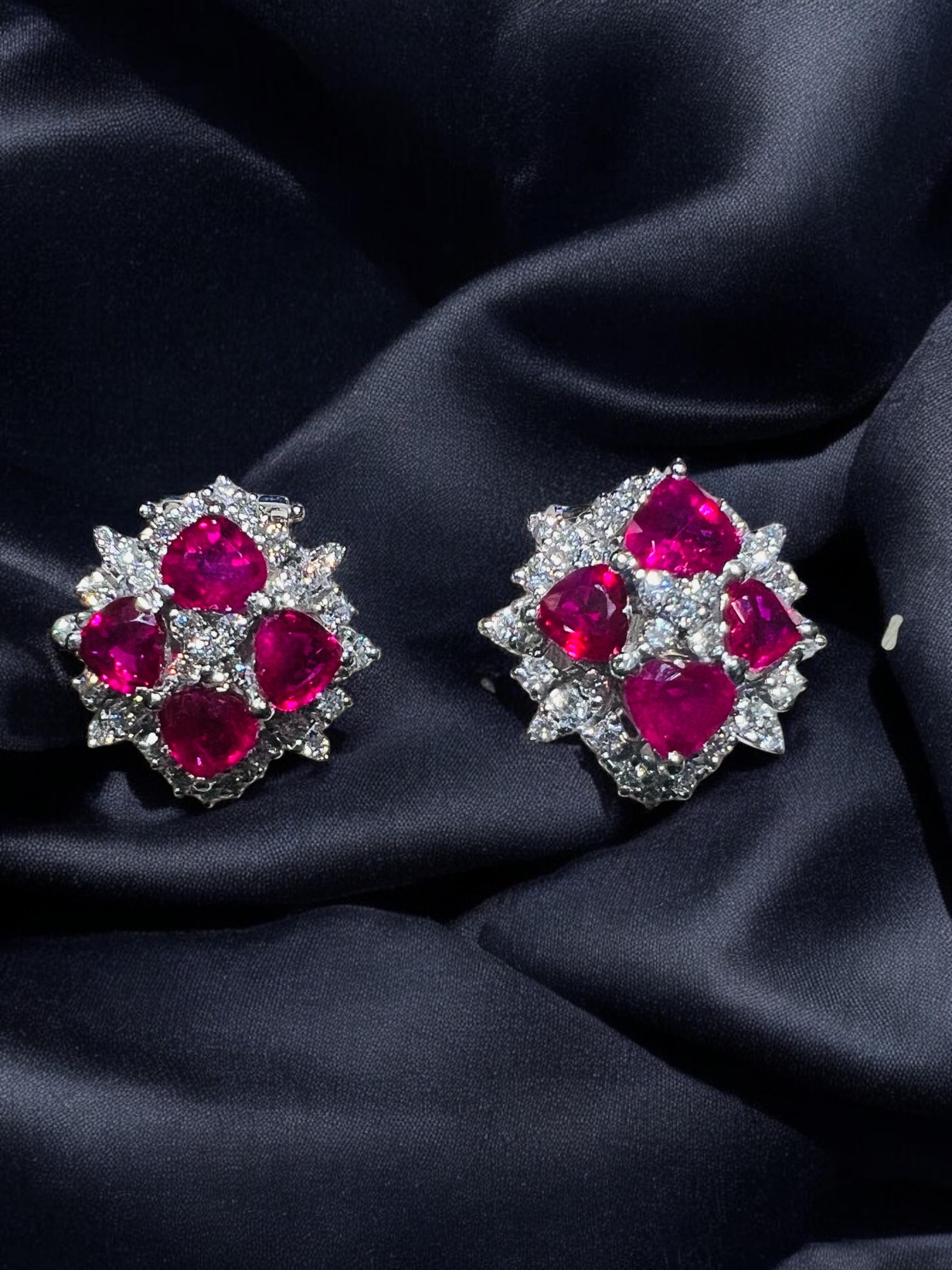De las mujeres Pendientes 8 Rubíes talla corazón, Diamantes, Oro 18 Quilates en venta