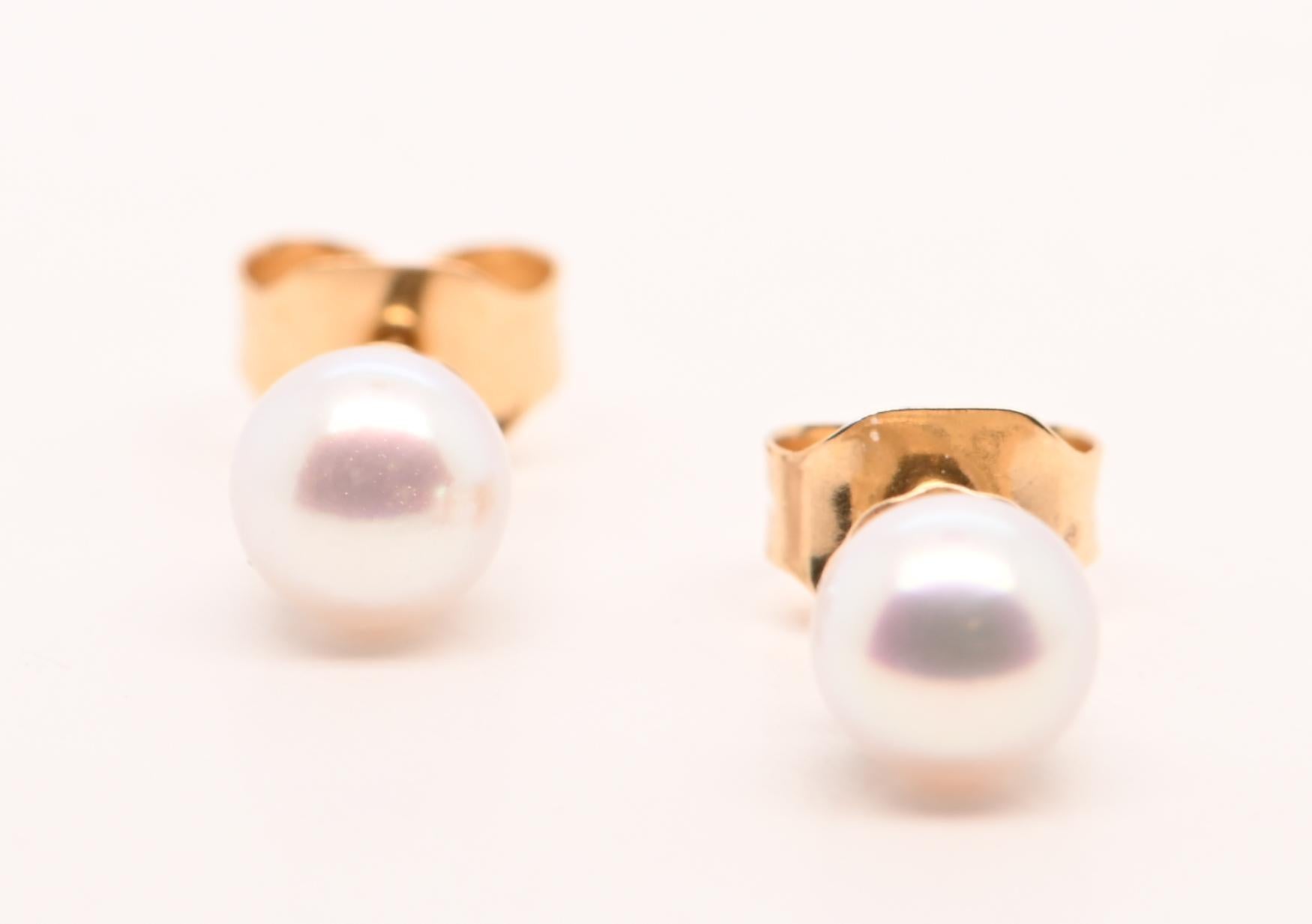 Ball Cut Earrings Akoya Pearls Yellow Gold 18 Carats For Sale