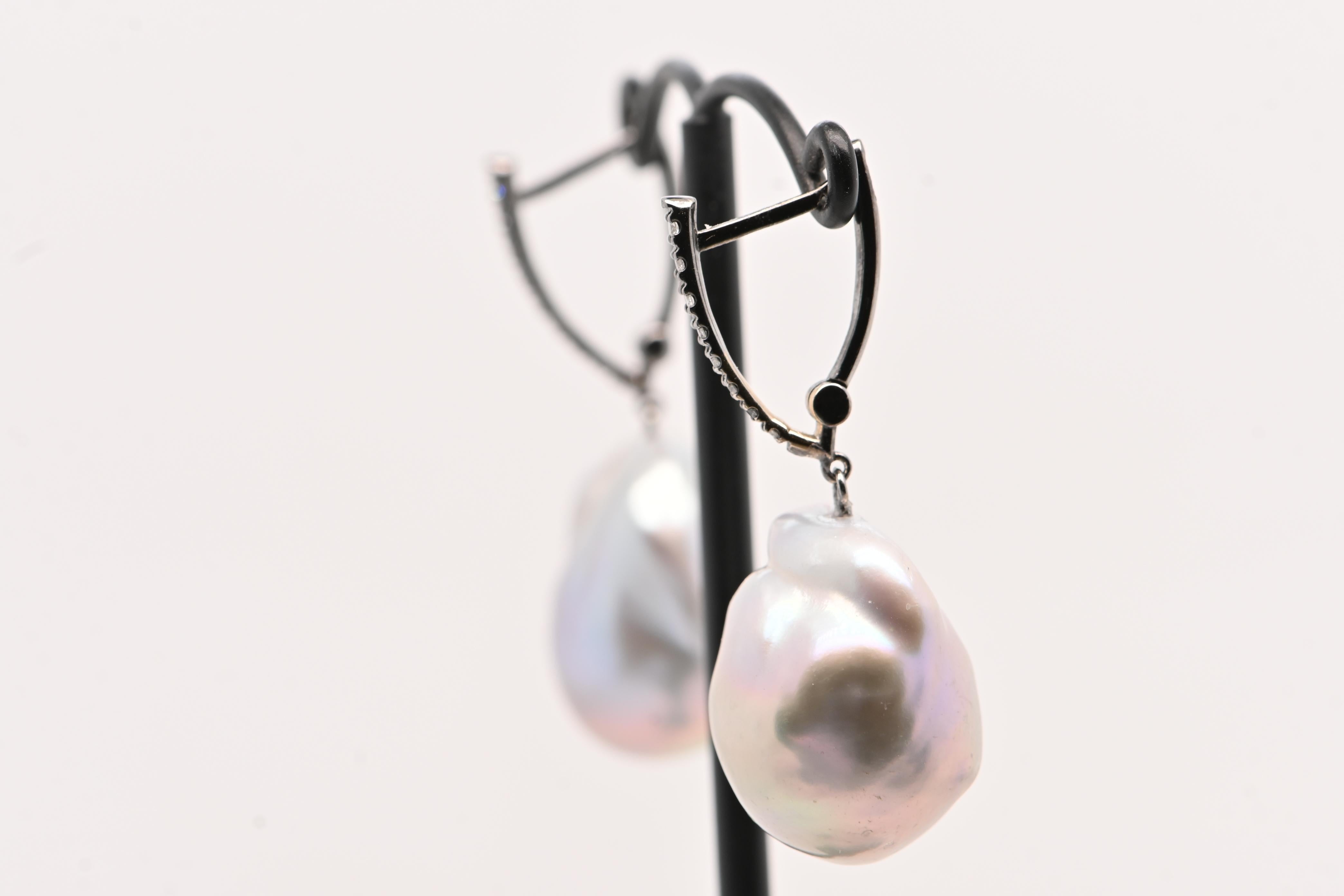 Earrings Black Diamonds 0, 10ct Baroque Pearl Gold 18 Carats For Sale 1