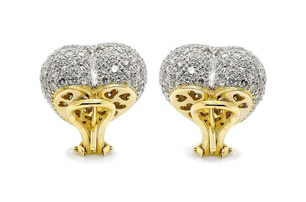 Taille ronde Boucles d'oreilles à clip en forme de cœur en or 18 carats et diamants 4,57 carats