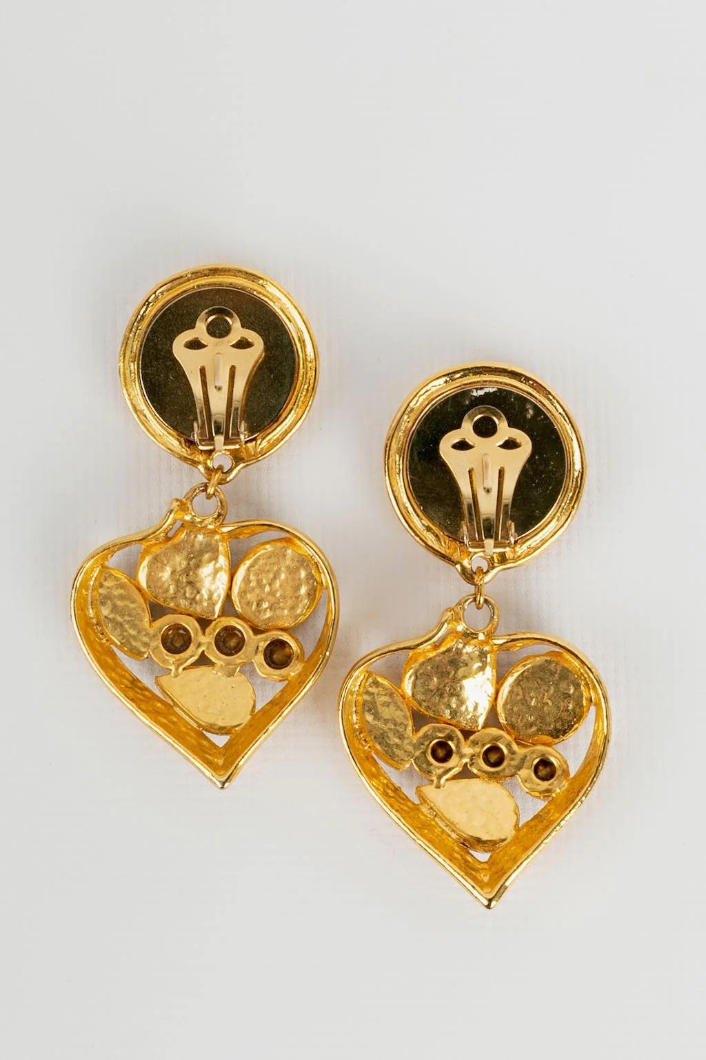 Earrings Clips in Gold Metal Paved with Rhinestones In Excellent Condition For Sale In SAINT-OUEN-SUR-SEINE, FR